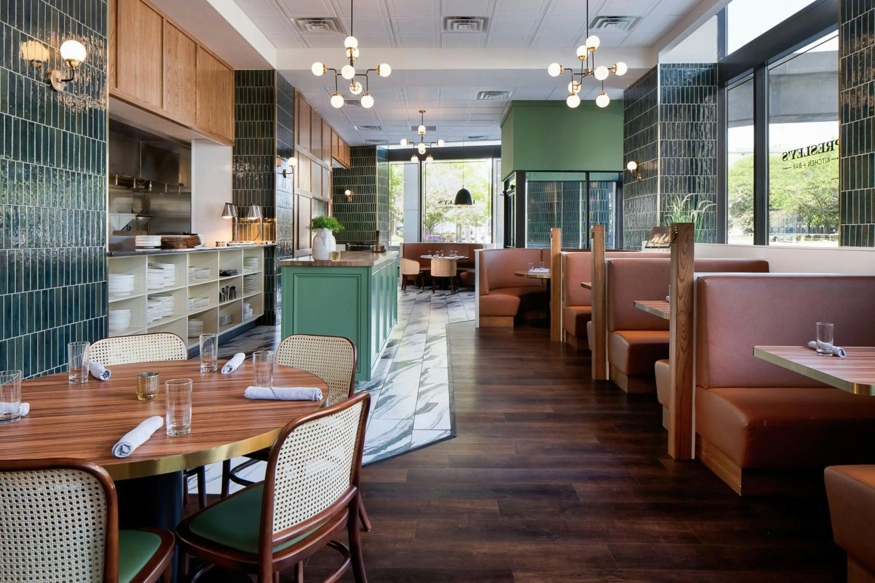 Lounge or bar in Hotel David Whitney, Autograph Collection