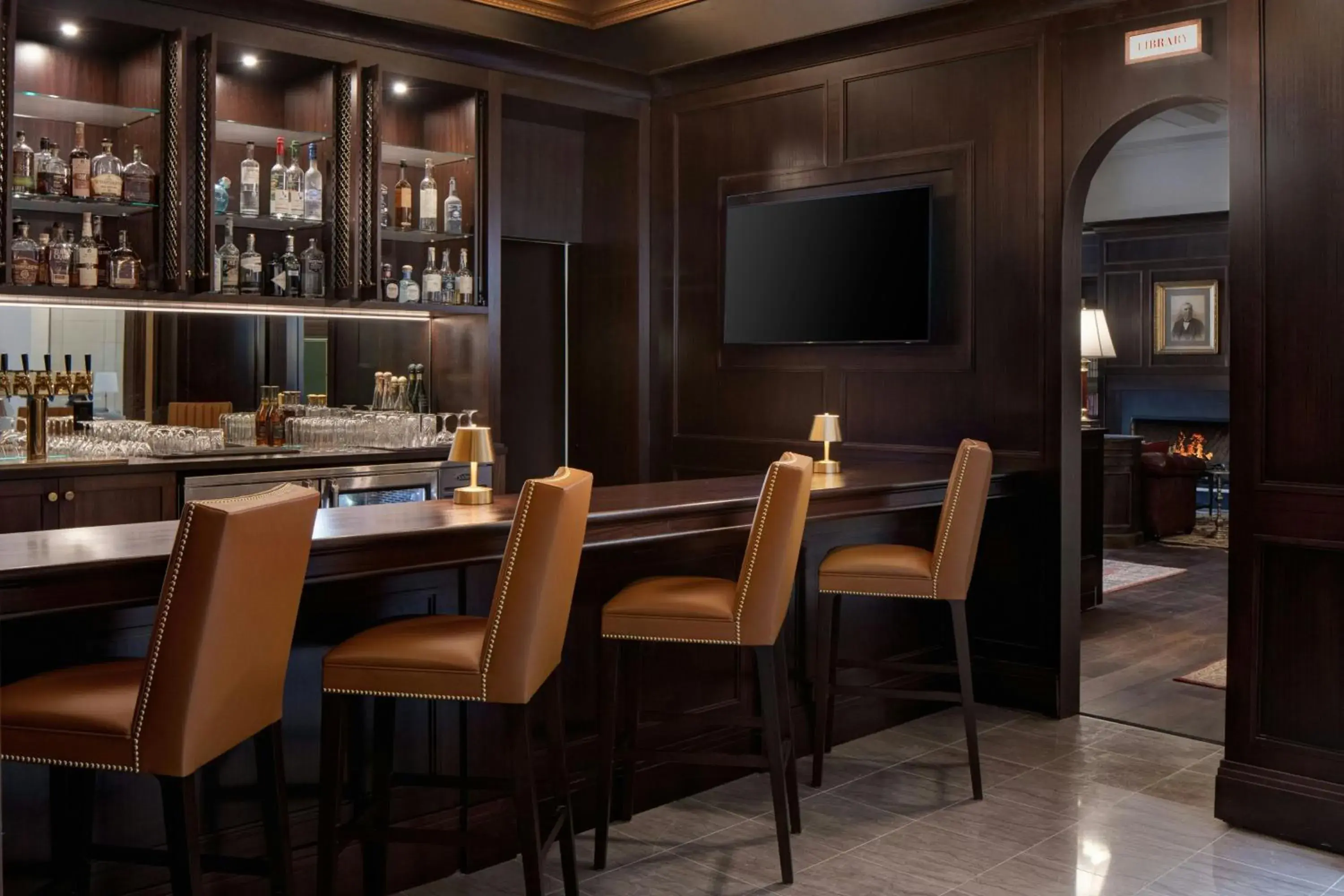 Lounge or bar in Hotel David Whitney, Autograph Collection Lounge or bar in Hotel David Whitney, Autograph Collection