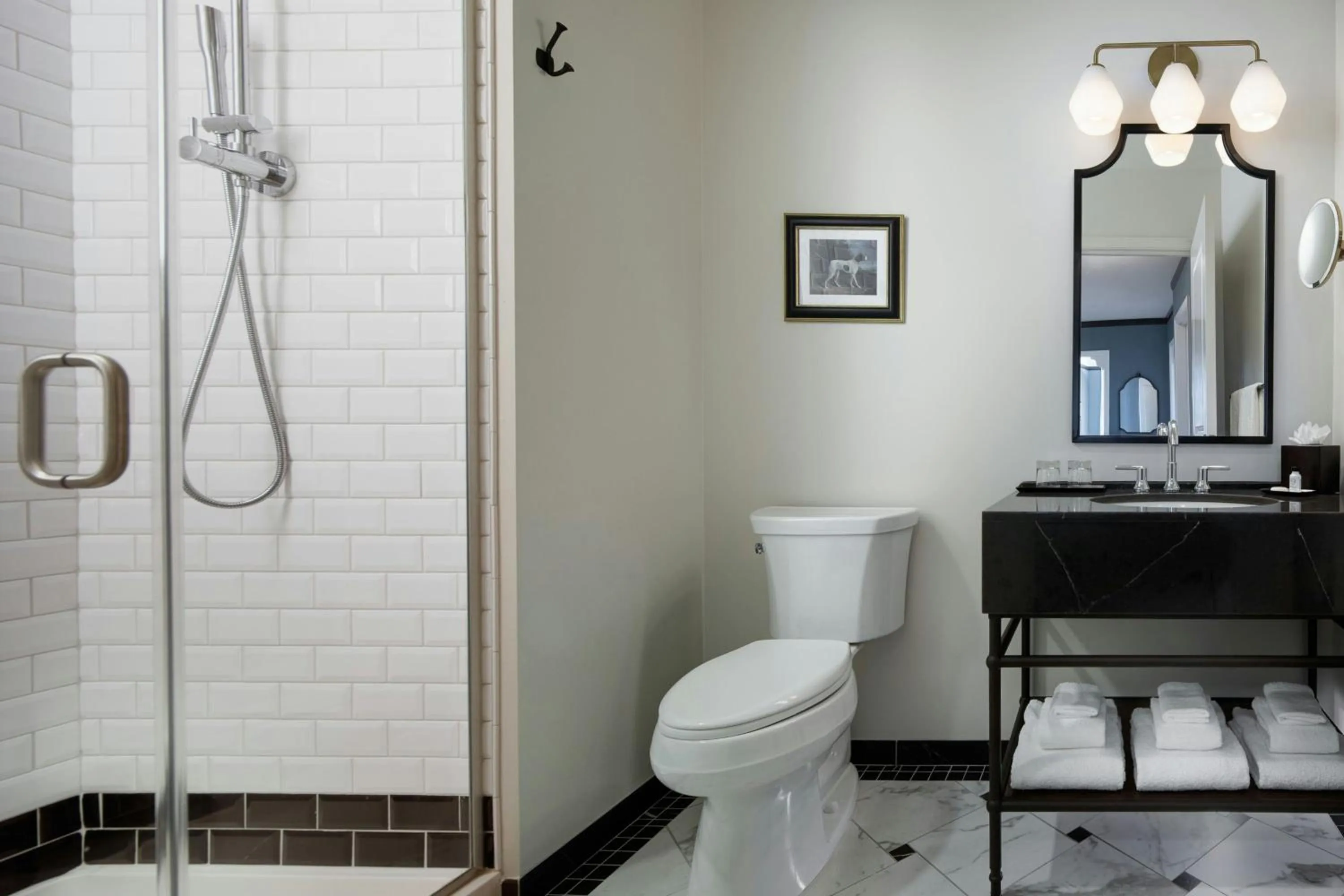 Bathroom in Hotel David Whitney, Autograph Collection
