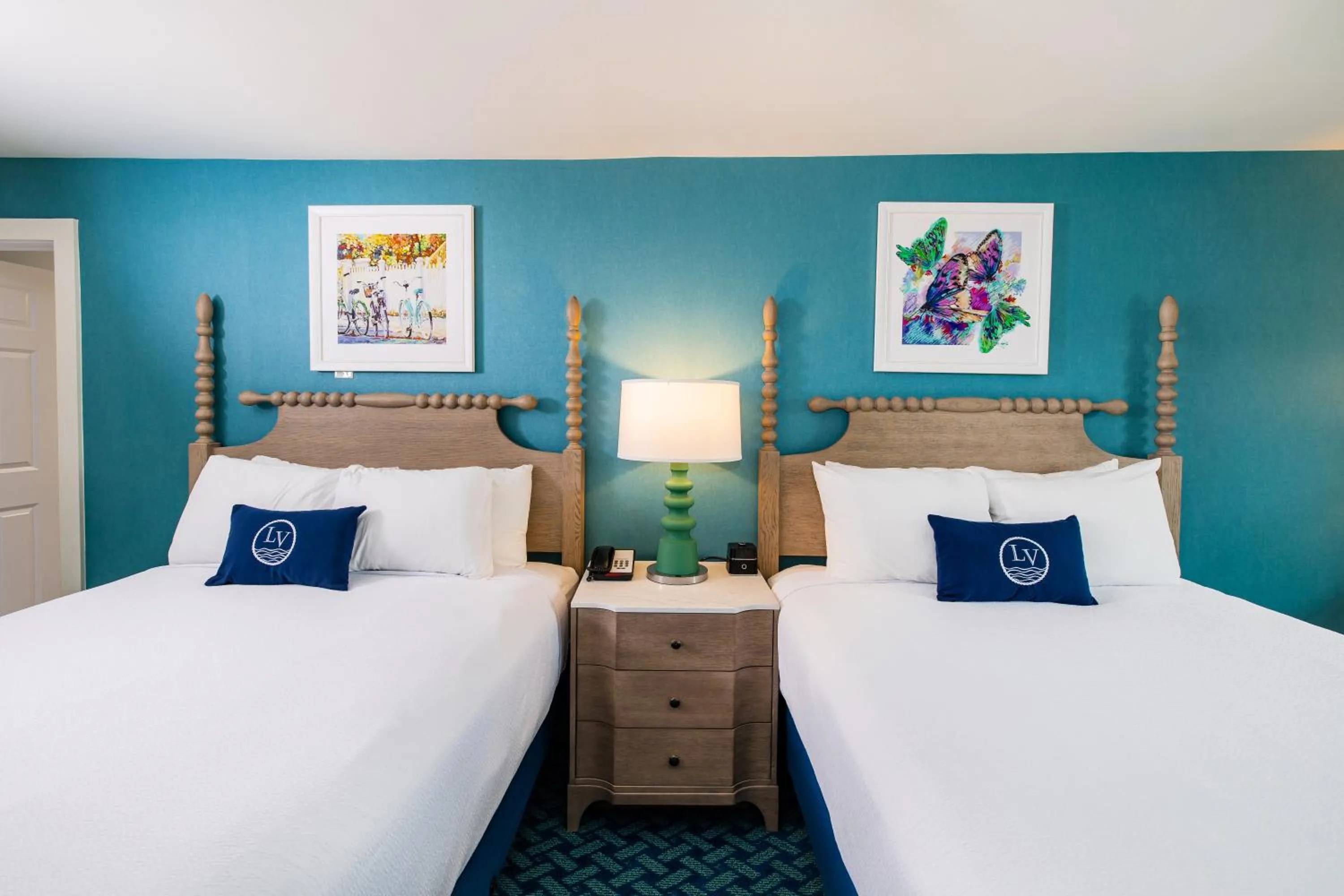 Bed in Lake View Hotel