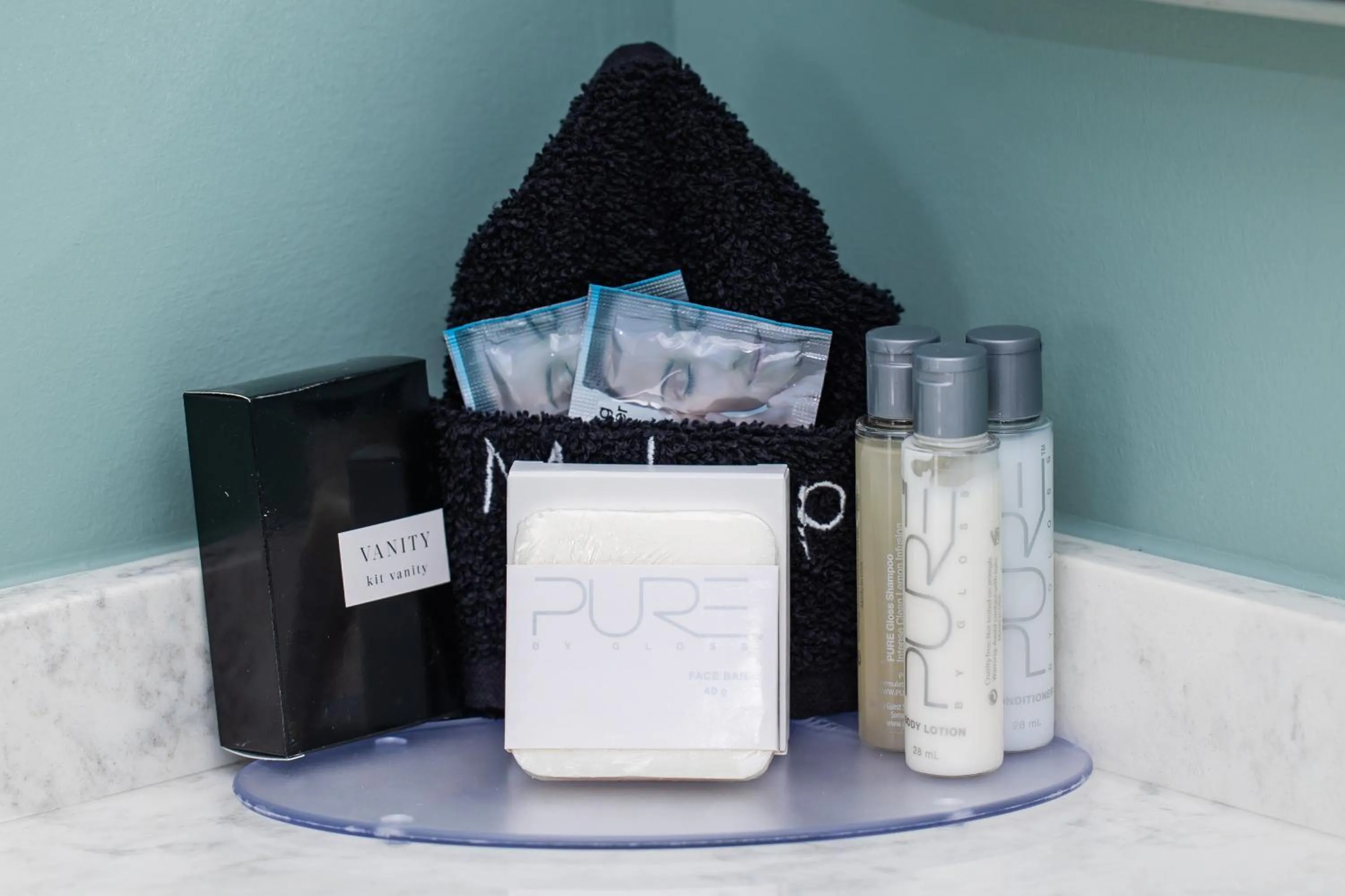 Bathroom in Lake View Hotel