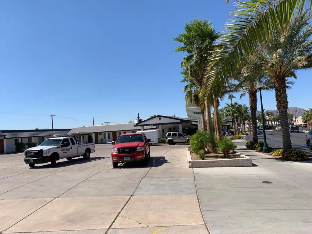 Property building in The Sands Motel