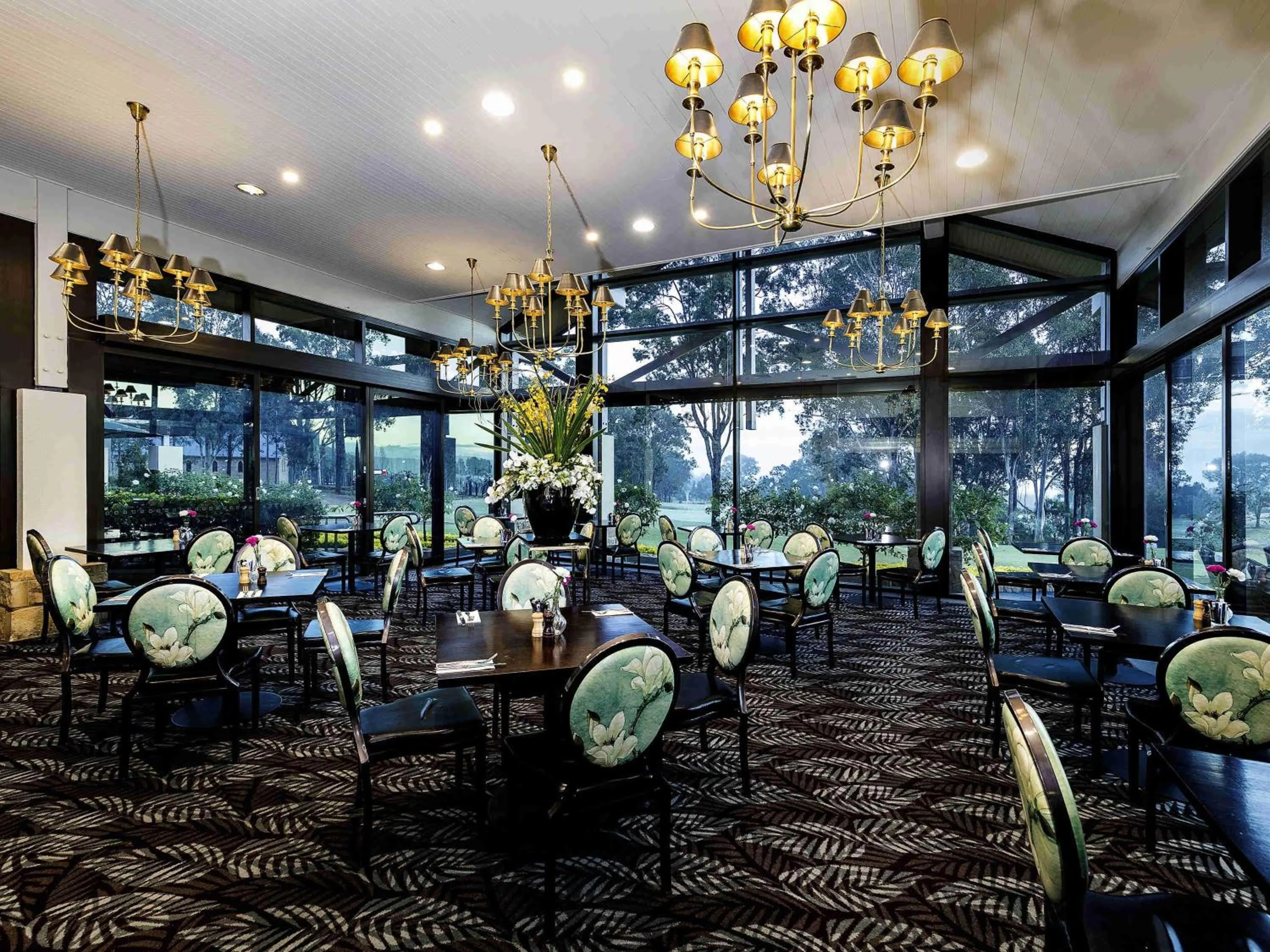 Restaurant/places to eat in Grand Mercure the Vintage, Accor Vacation Club Apartments