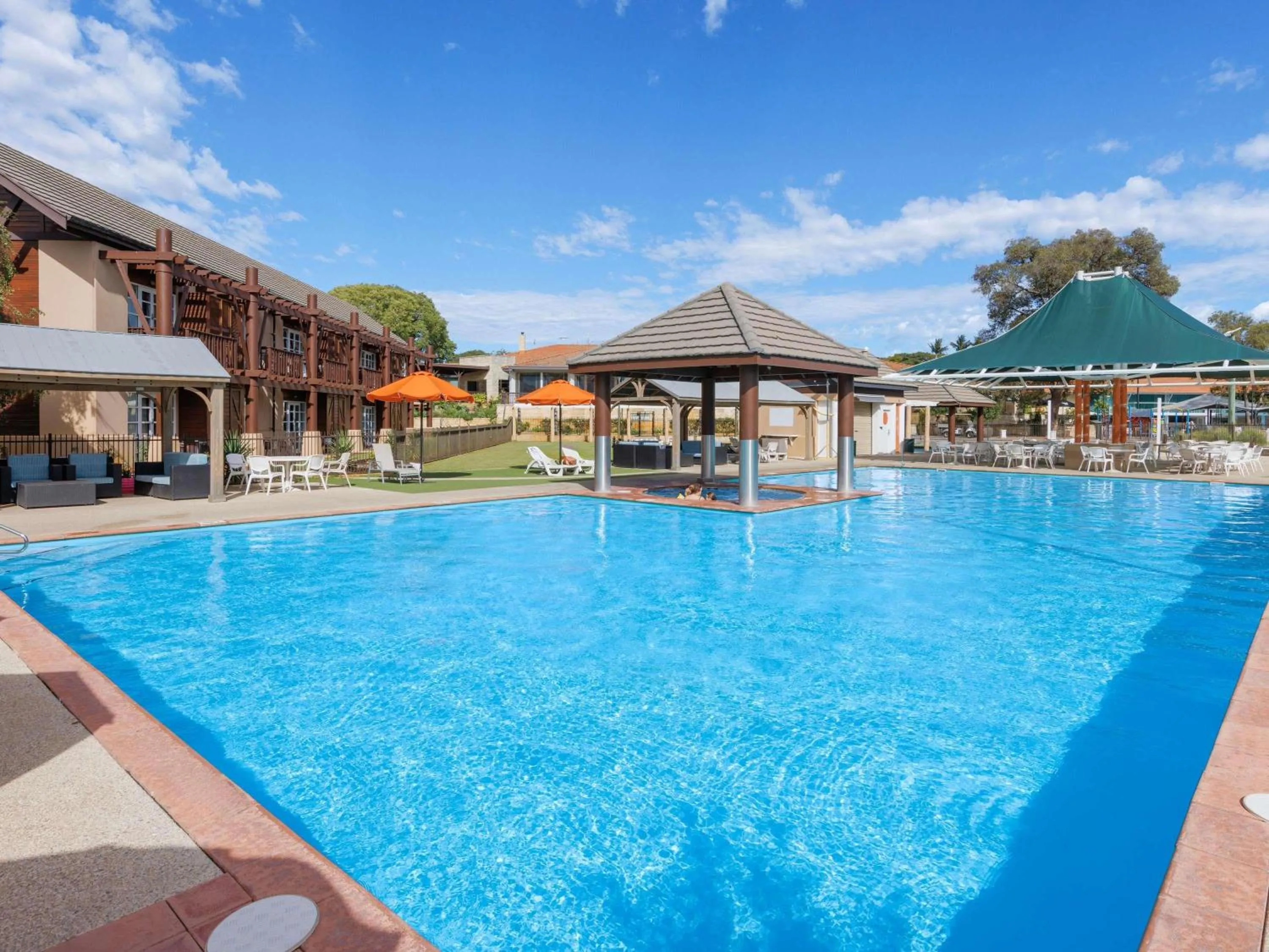 Property building in The Sebel Swan Valley the Vines