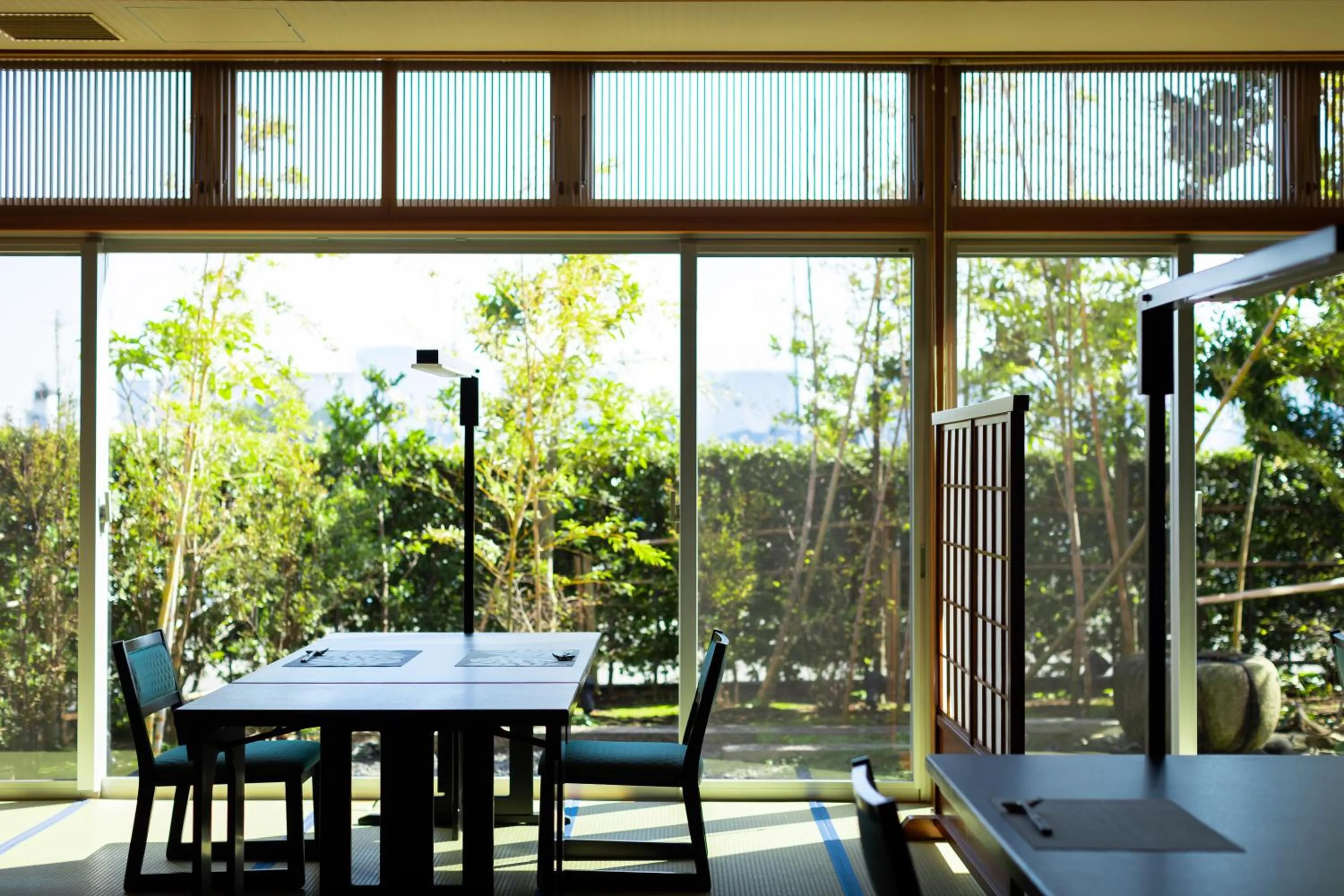 Restaurant/places to eat in Migiwaya