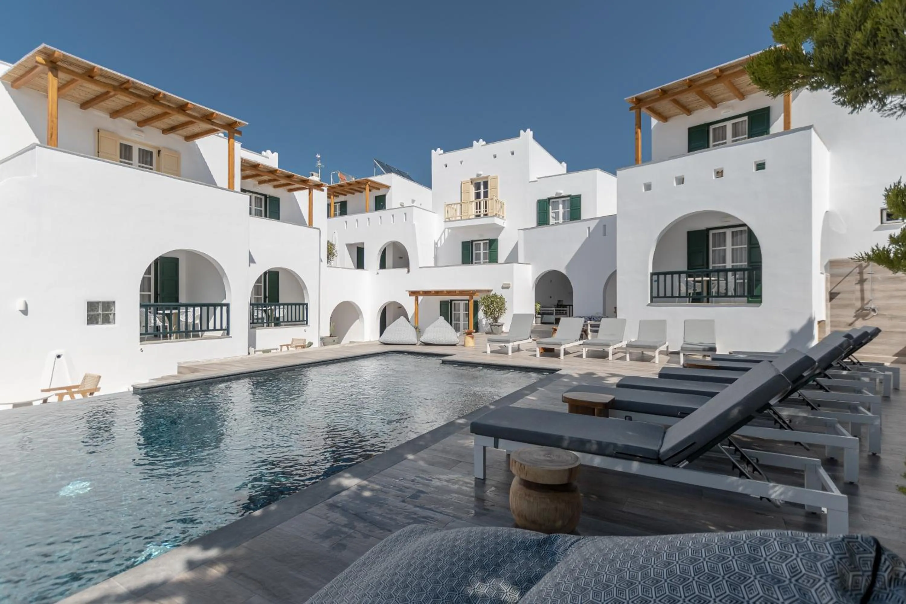 Property building in Spiros