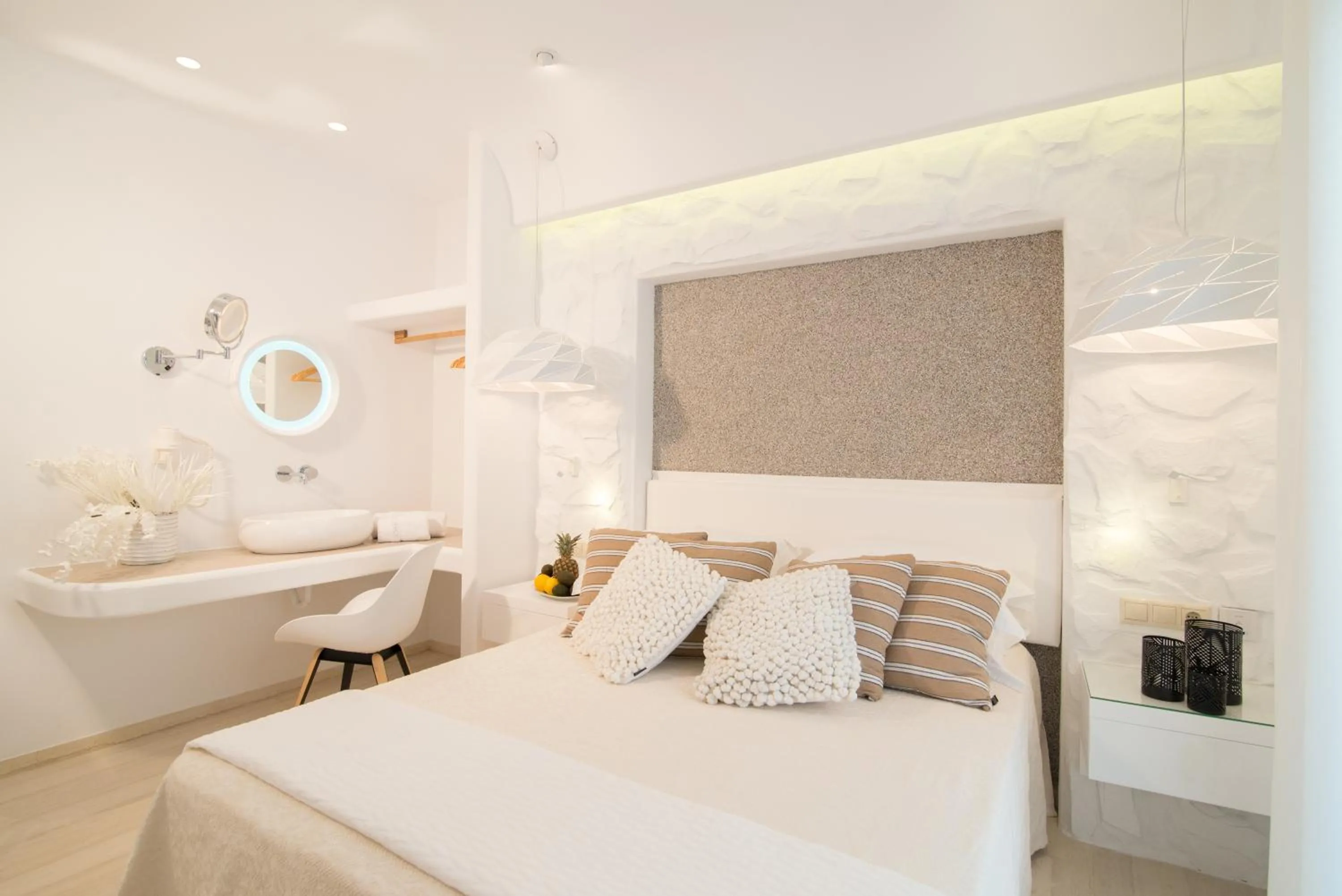 Bedroom, Bed in Spiros