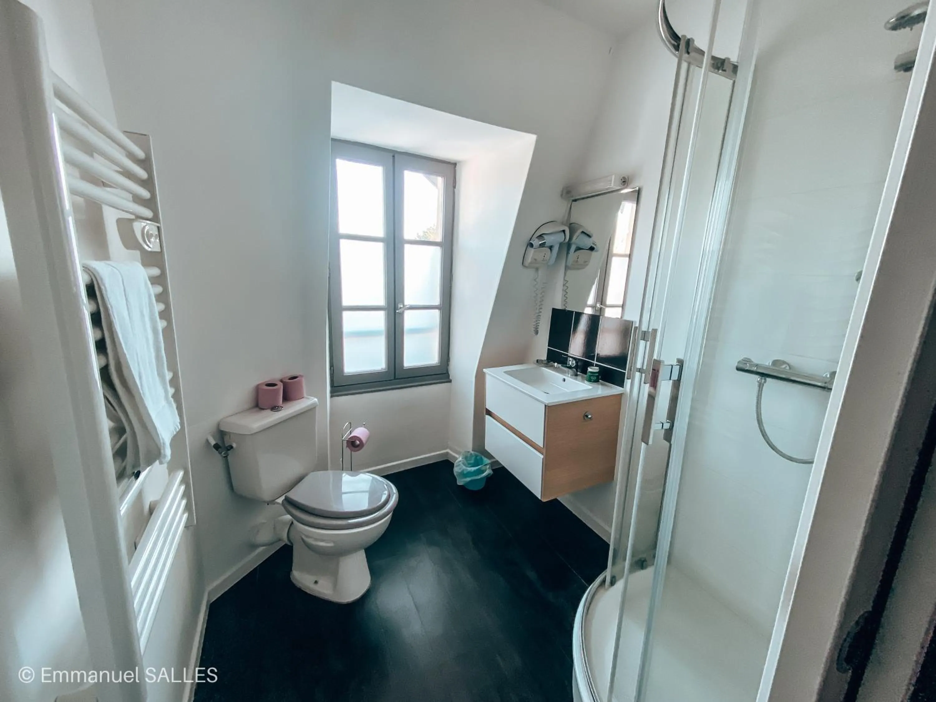 Bathroom in Hôtel Le Saint Patrice