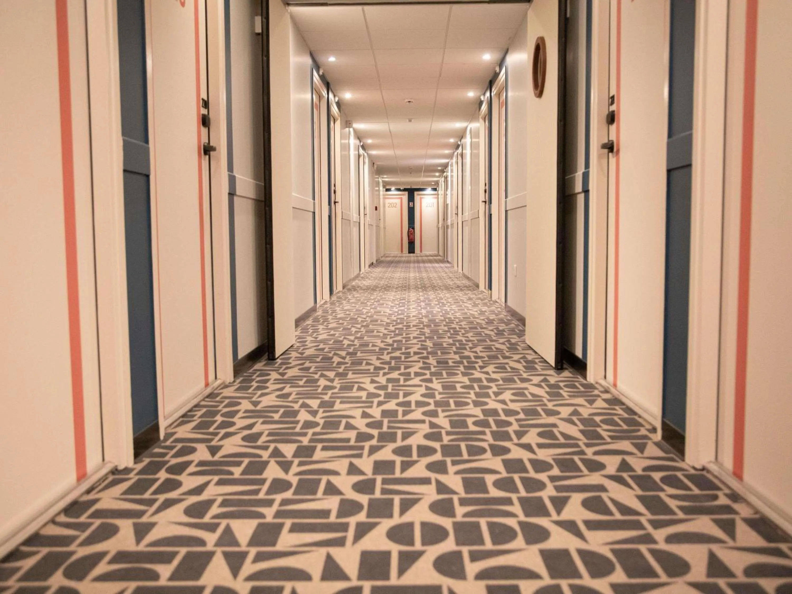 Property building in ibis budget Saint Quentin Yvelines - Vélodrome