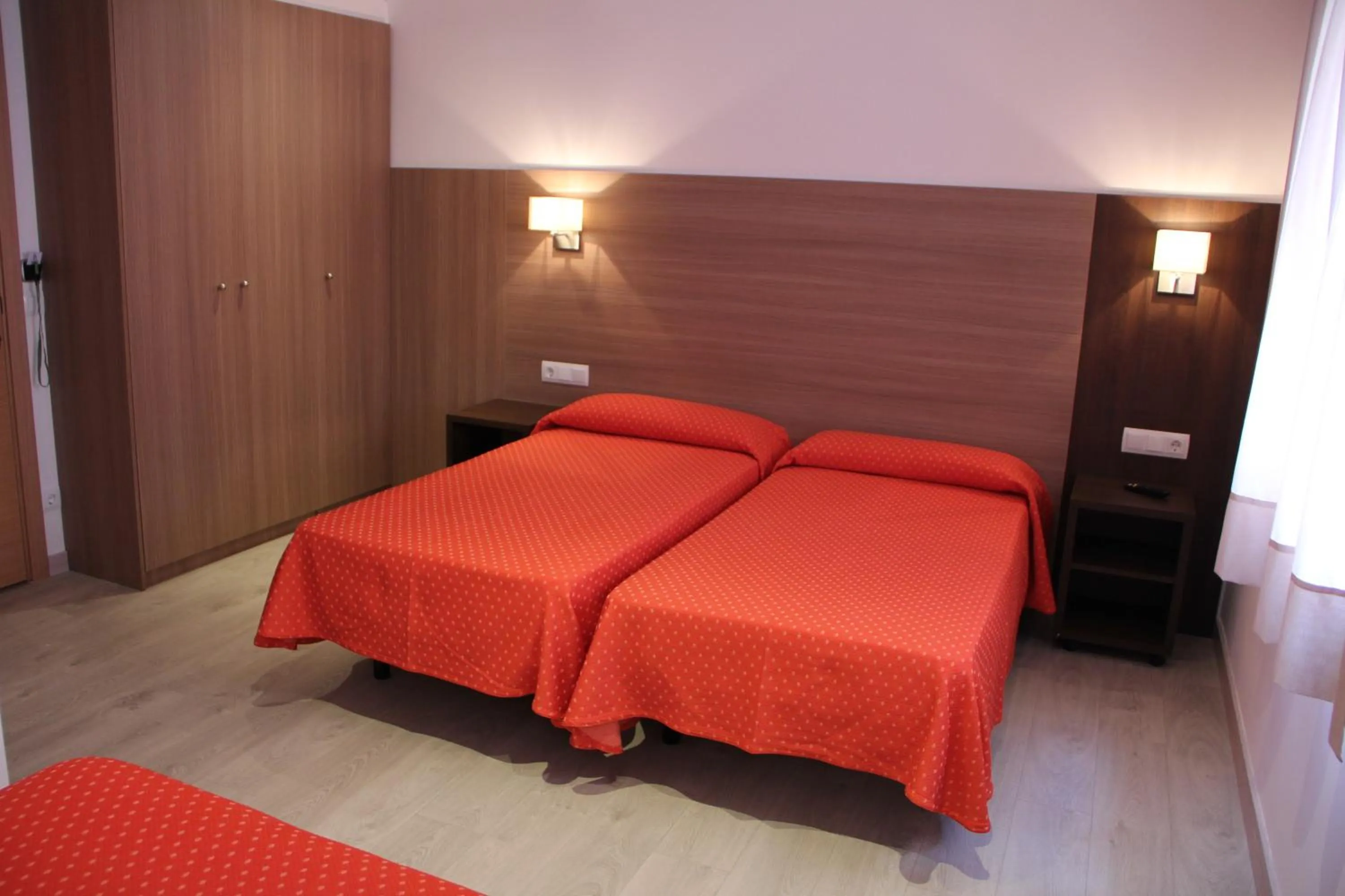 Bed in Hotel Victoria