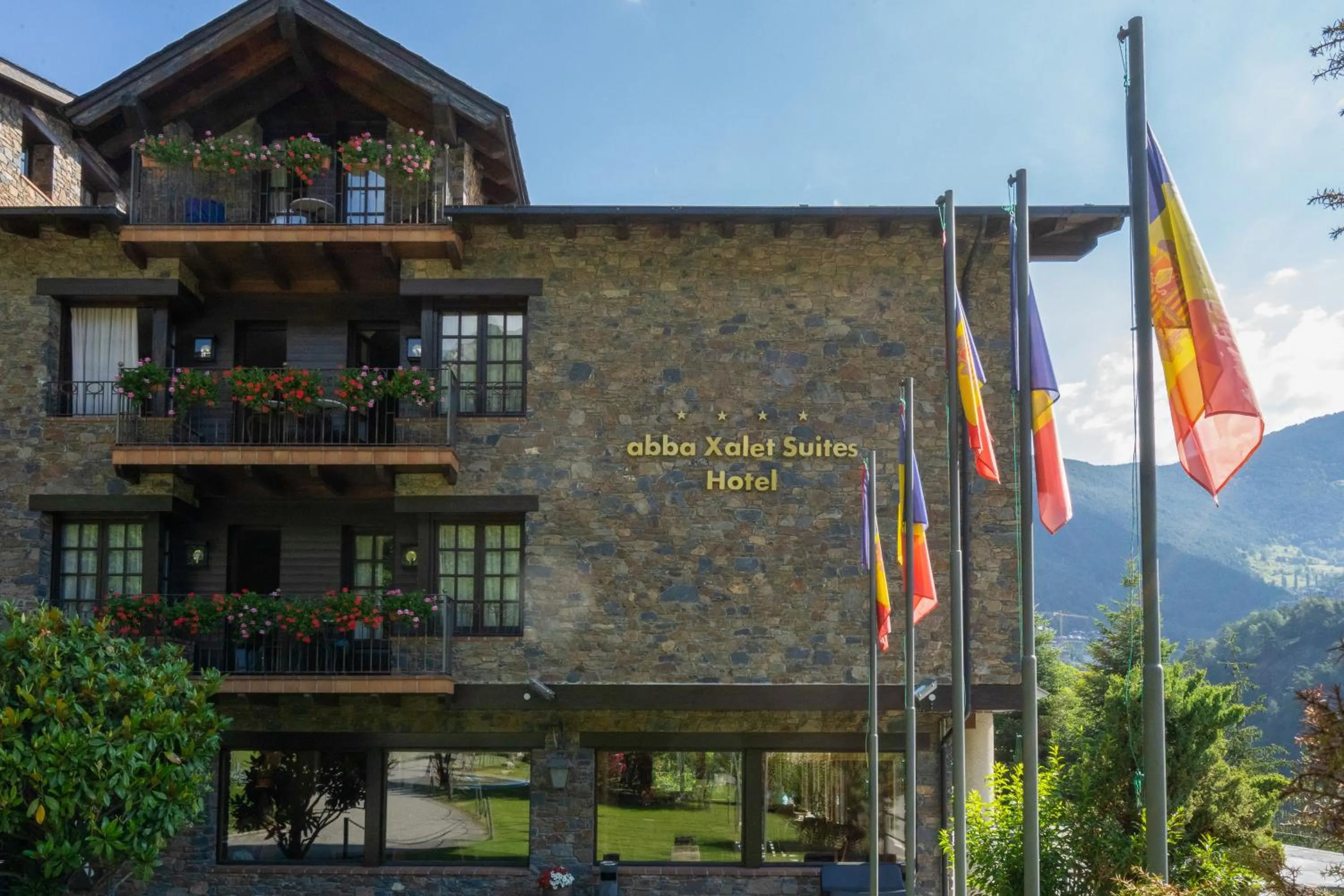 Property building in Abba Xalet Suites Hotel