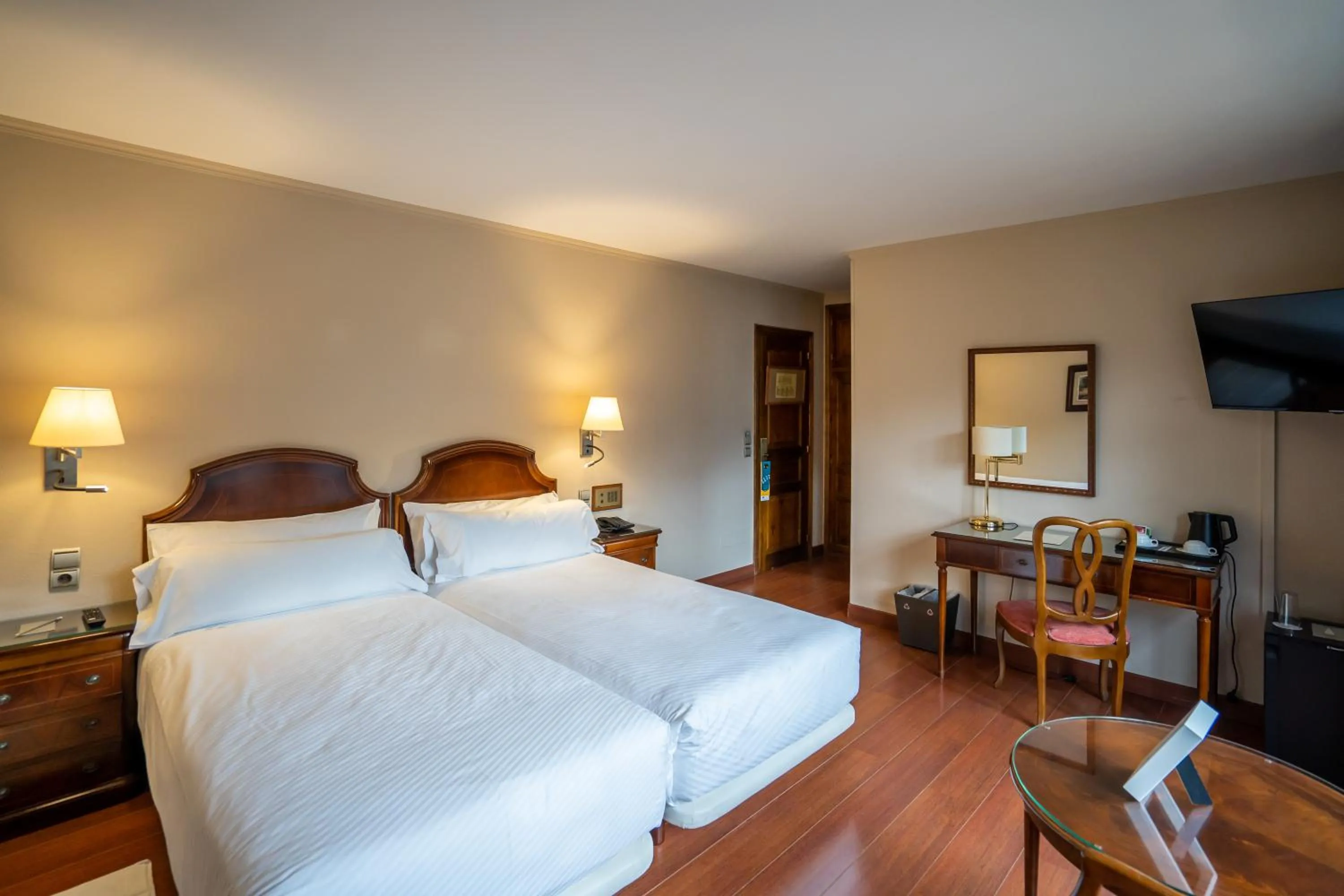 Photo of the whole room, Bed in Abba Xalet Suites Hotel