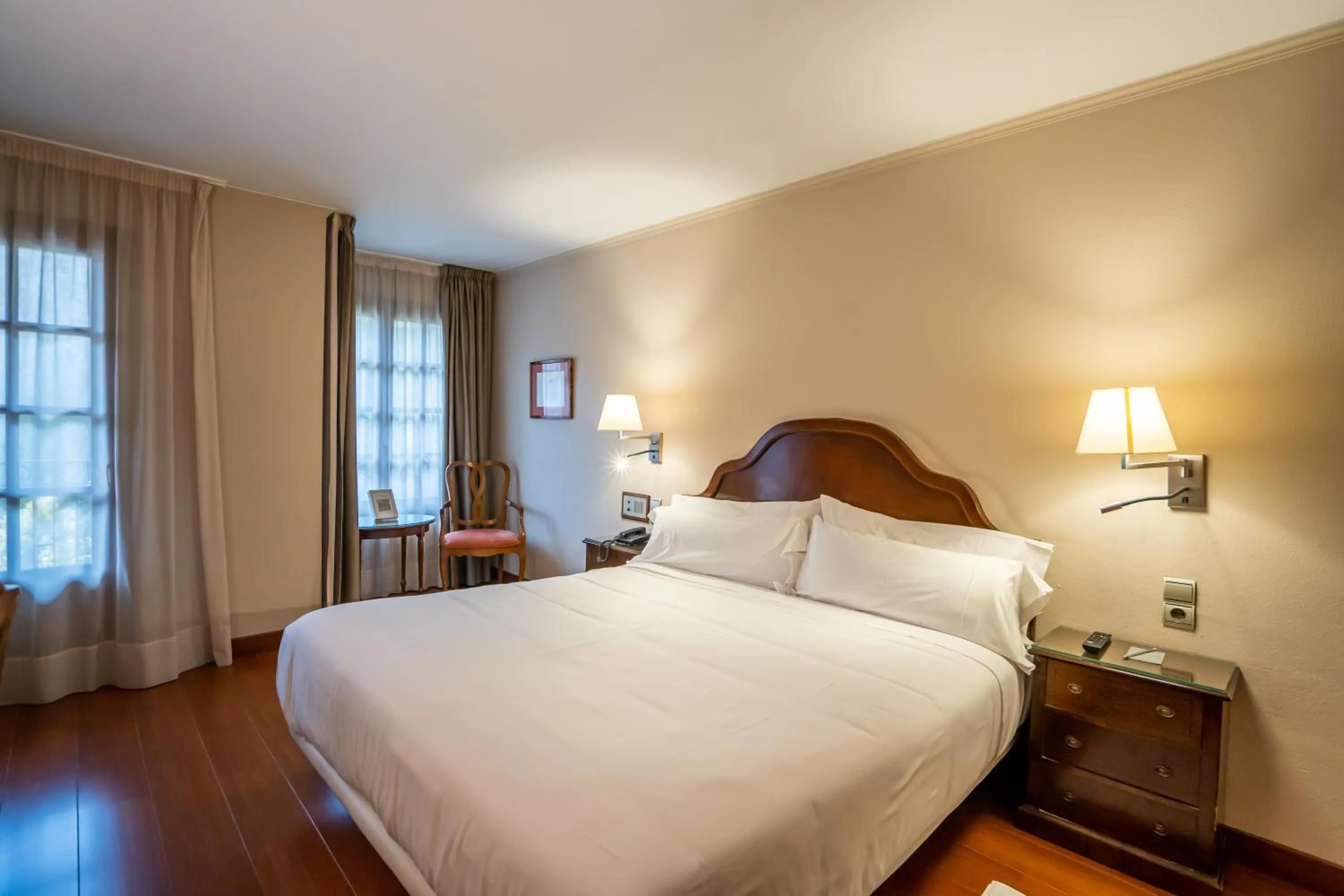 Photo of the whole room, Bed in Abba Xalet Suites Hotel