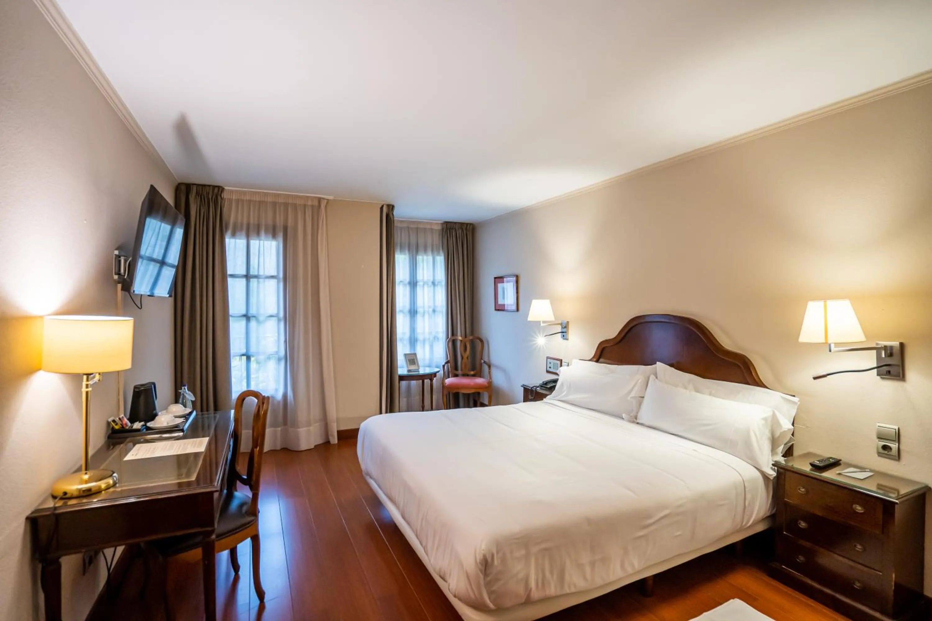 Photo of the whole room, Bed in Abba Xalet Suites Hotel