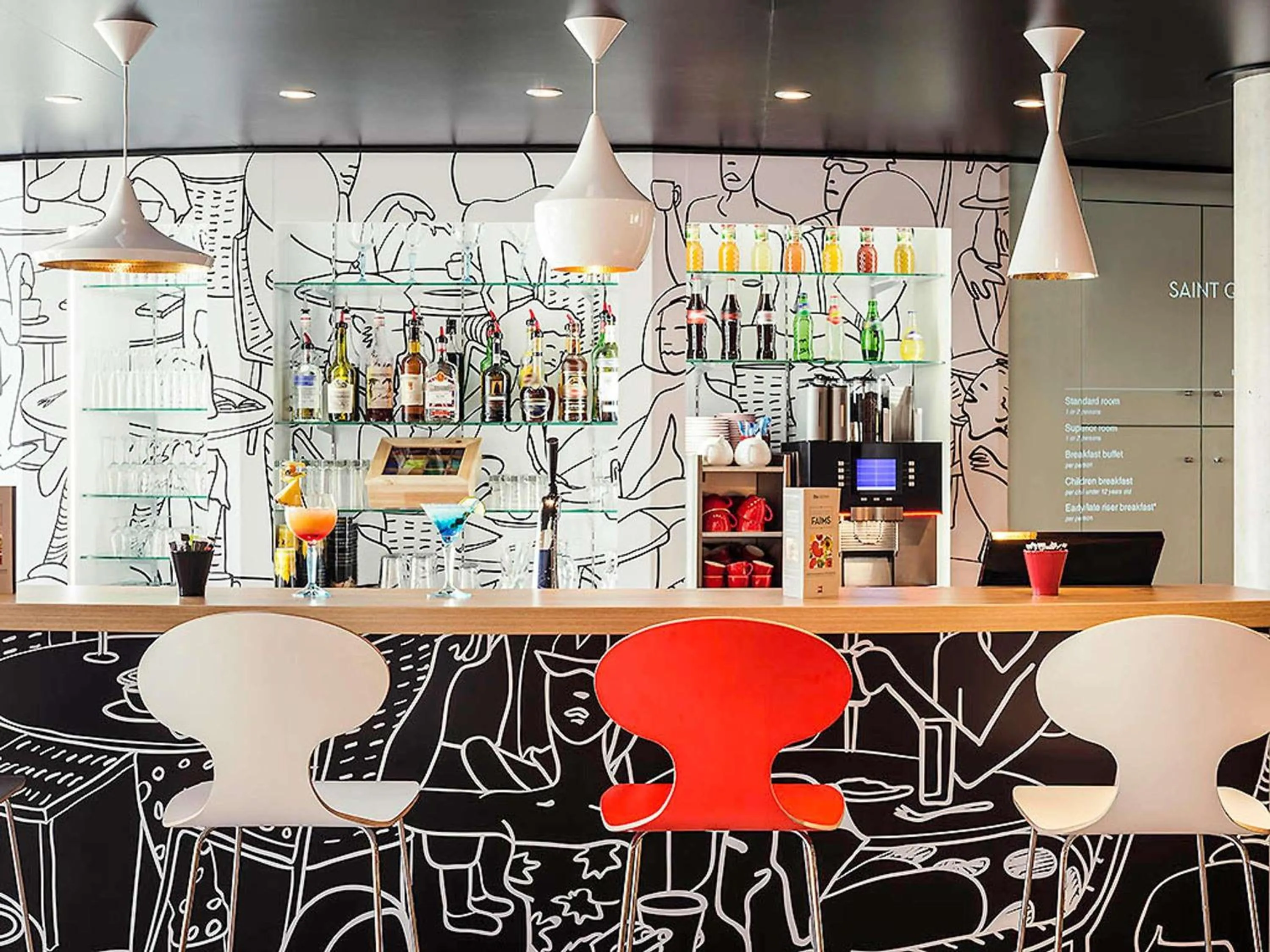 Property building in ibis Saint Quentin en Yvelines - Vélodrome