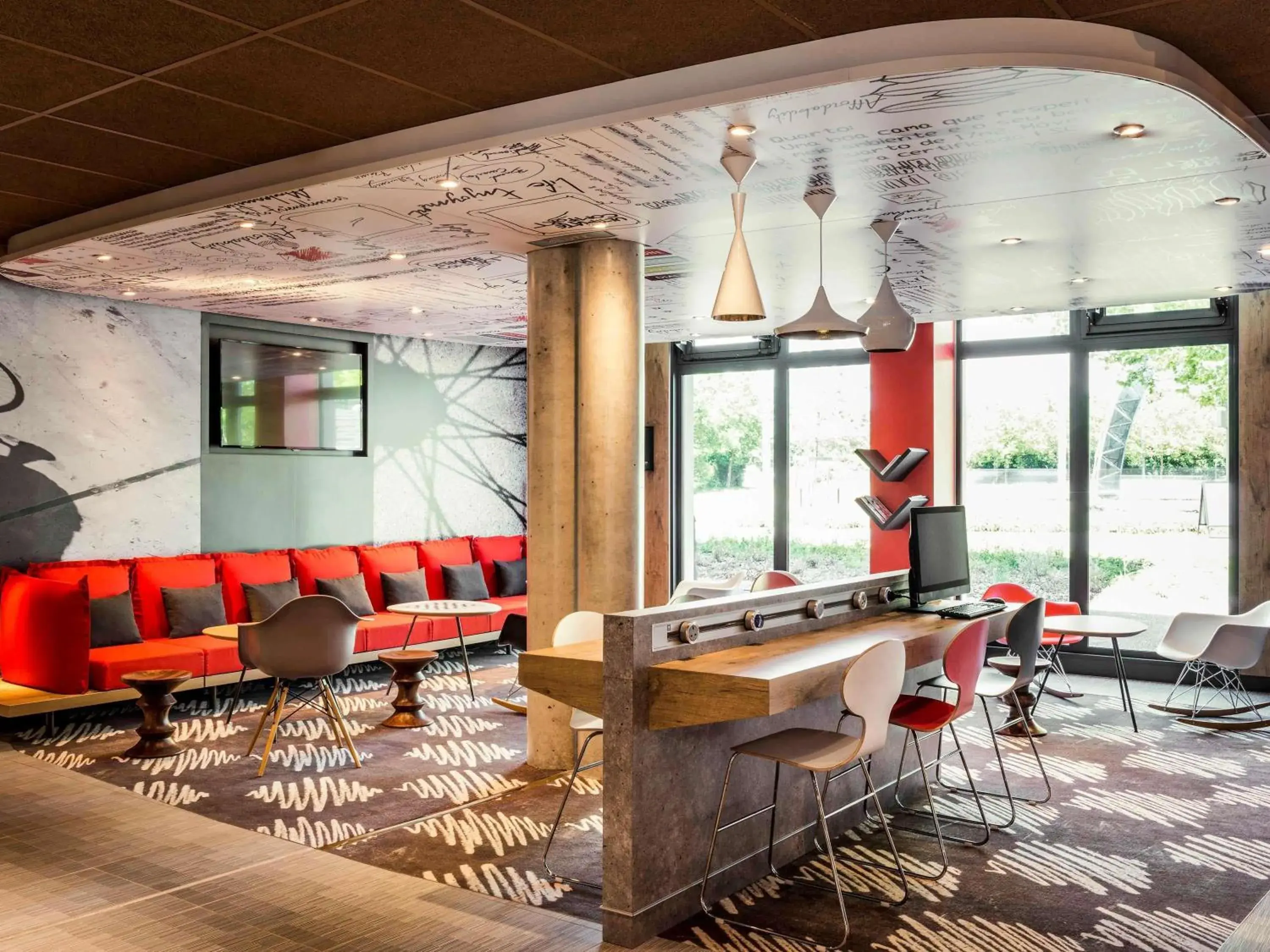 Property building in ibis Saint Quentin en Yvelines - Vélodrome Property building in ibis Saint Quentin en Yvelines - Vélodrome