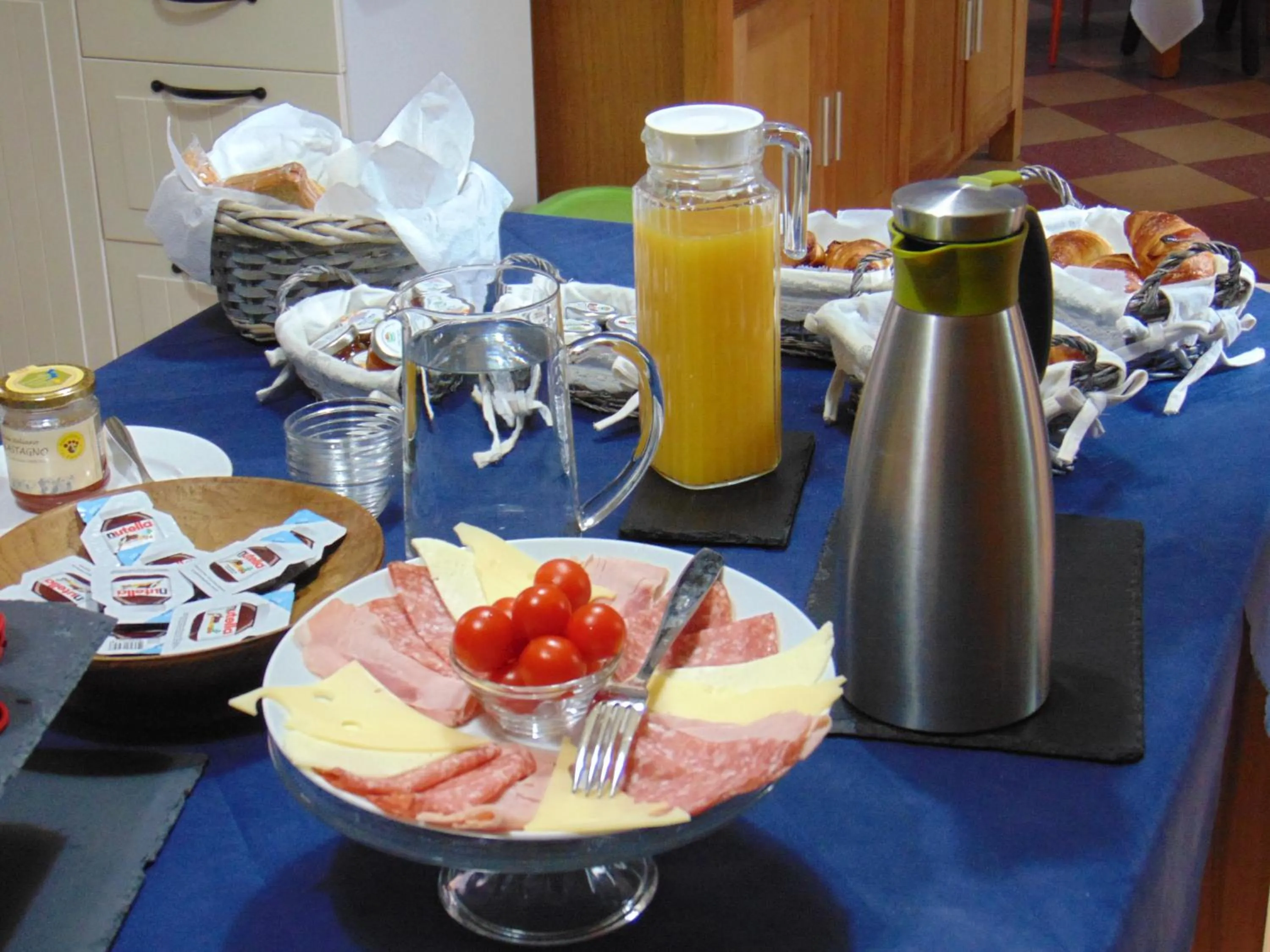 Buffet breakfast in B&B Antica Corte