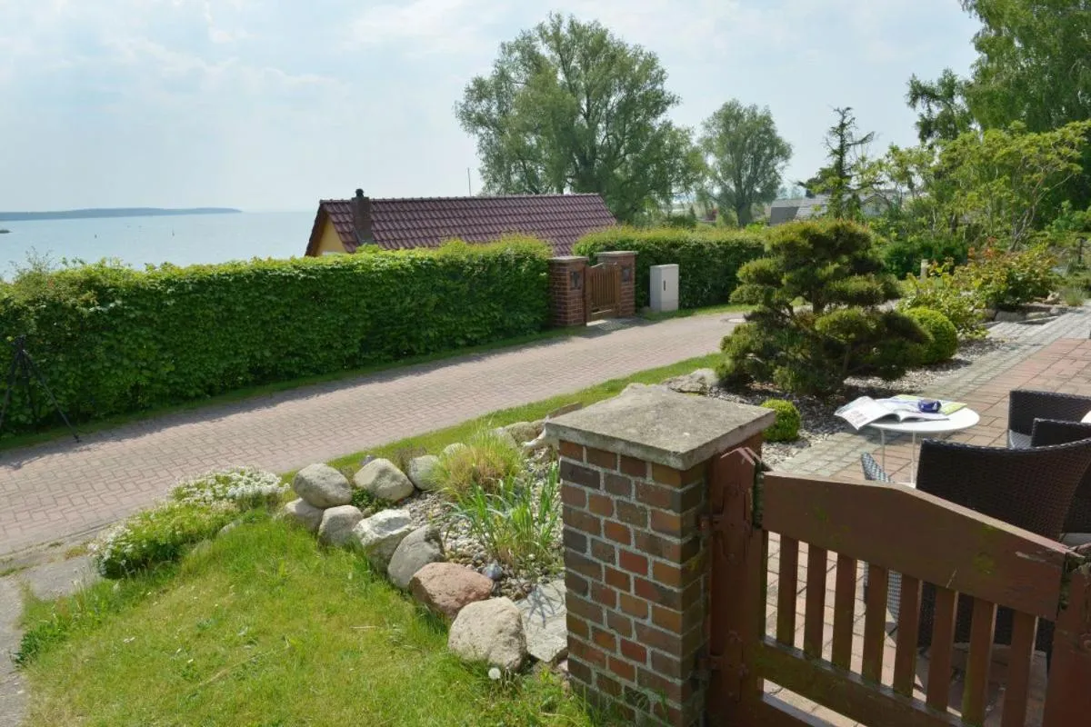 Natural landscape in Ferienwohnung Boddenzander
