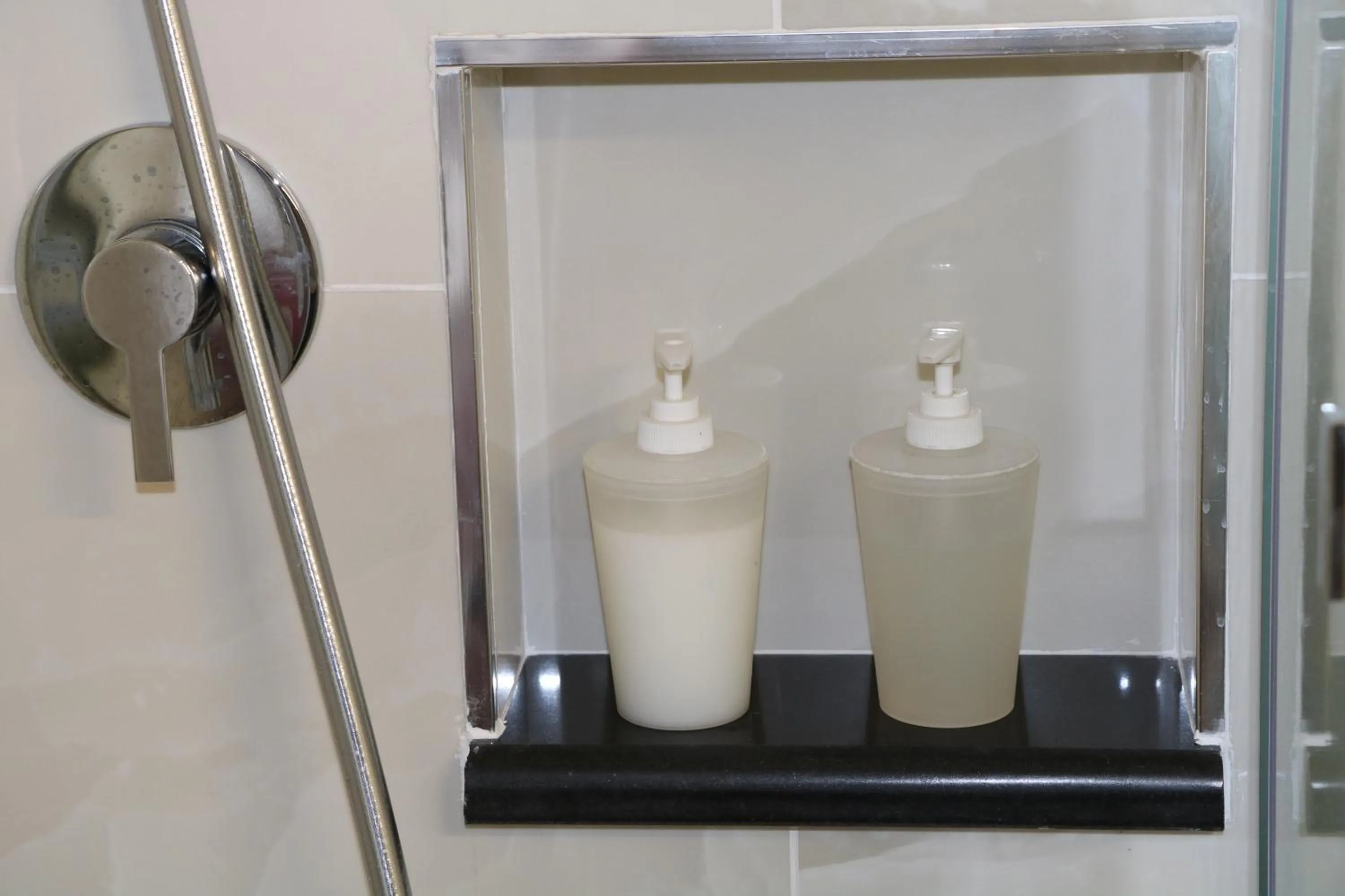 Bathroom in L'elefante