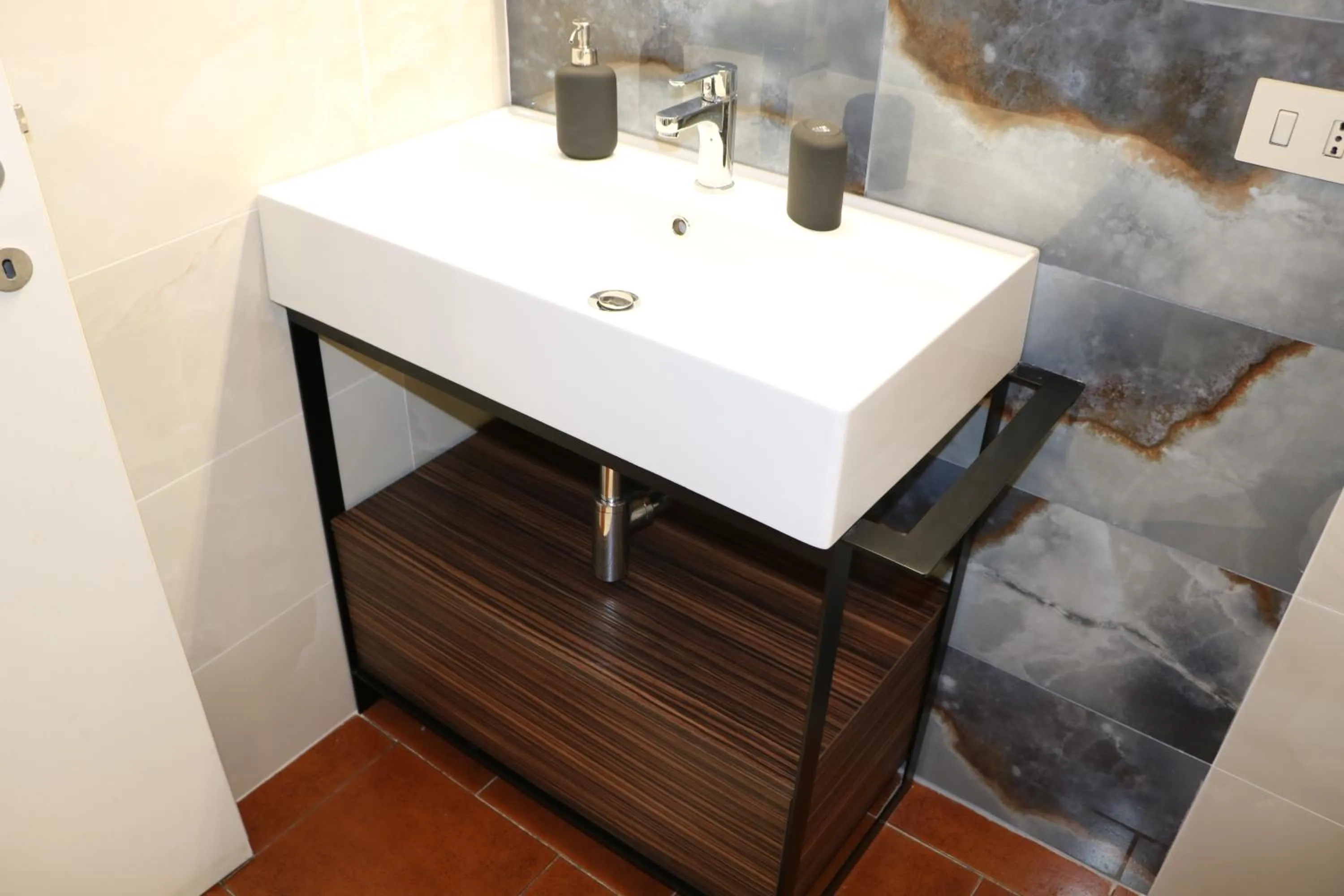 Bathroom in L'elefante