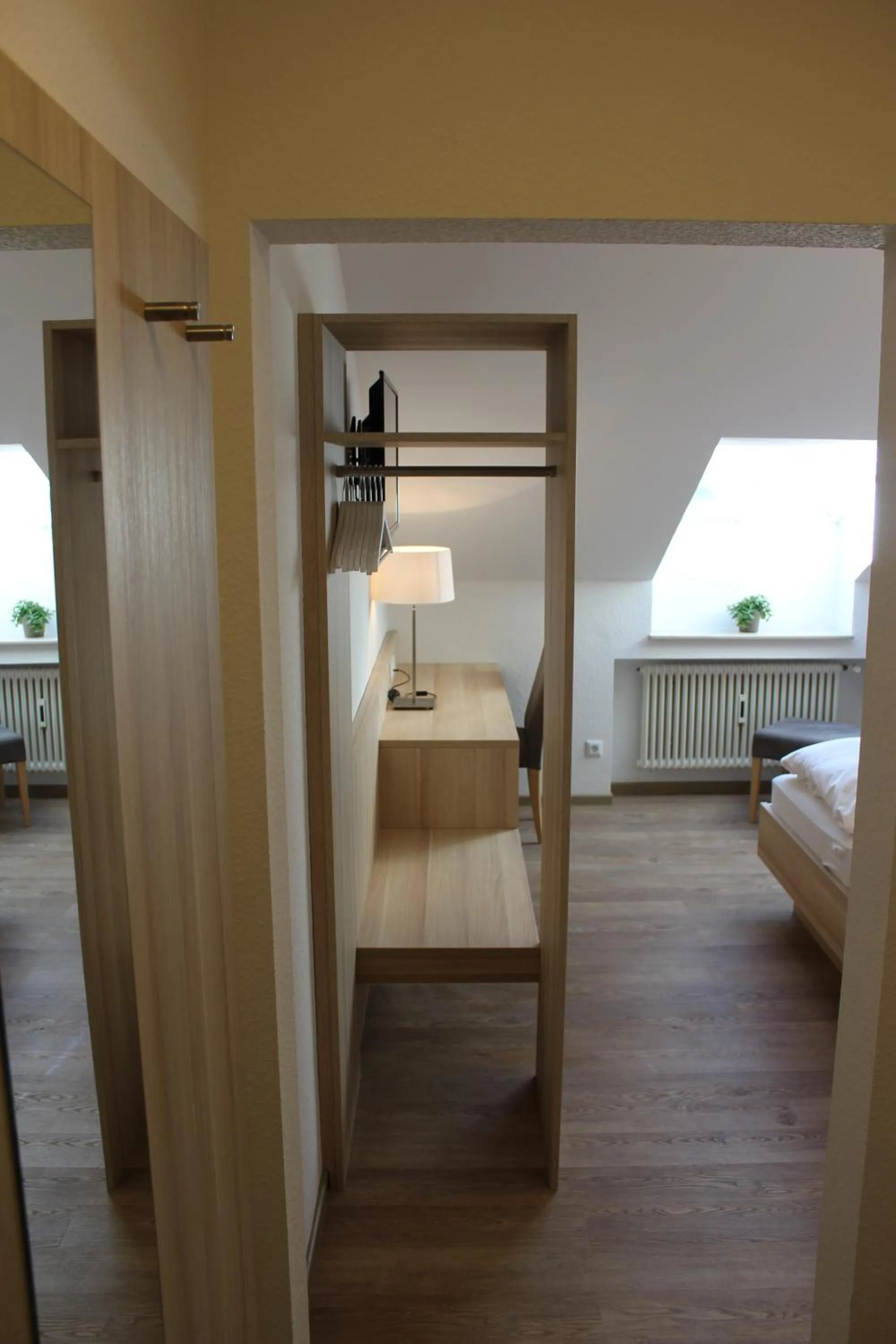 Decorative detail, Bed in Gasthof und Pension zum Löwen