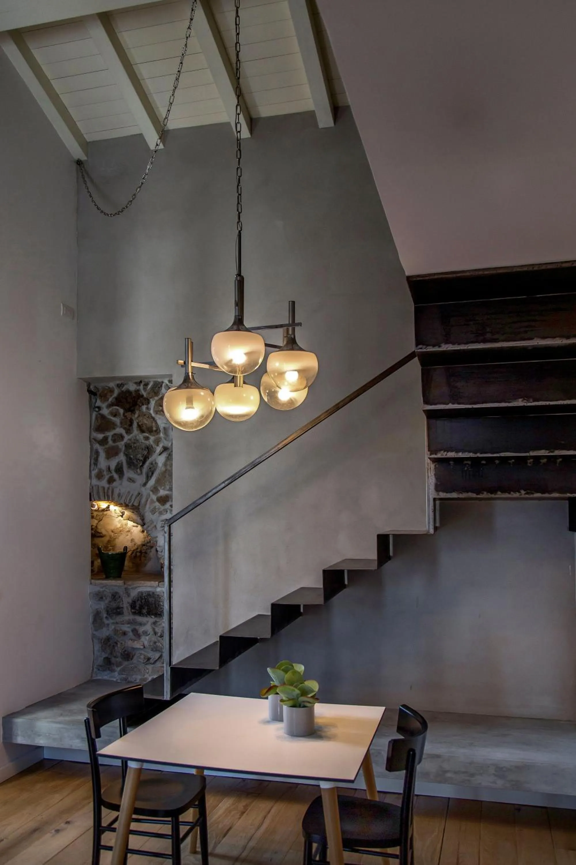 Talè Restaurant & Suite