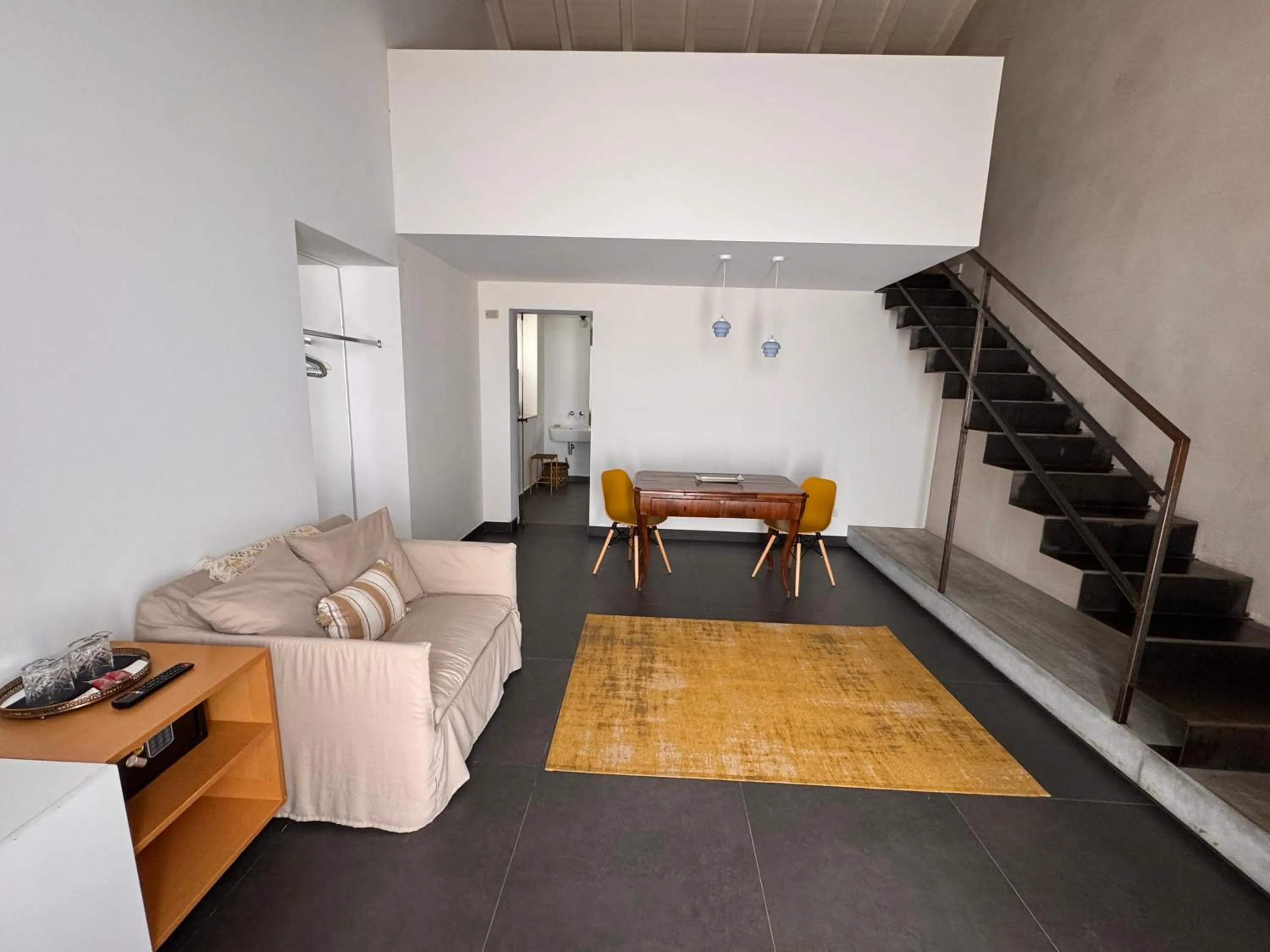 Talè Restaurant & Suite