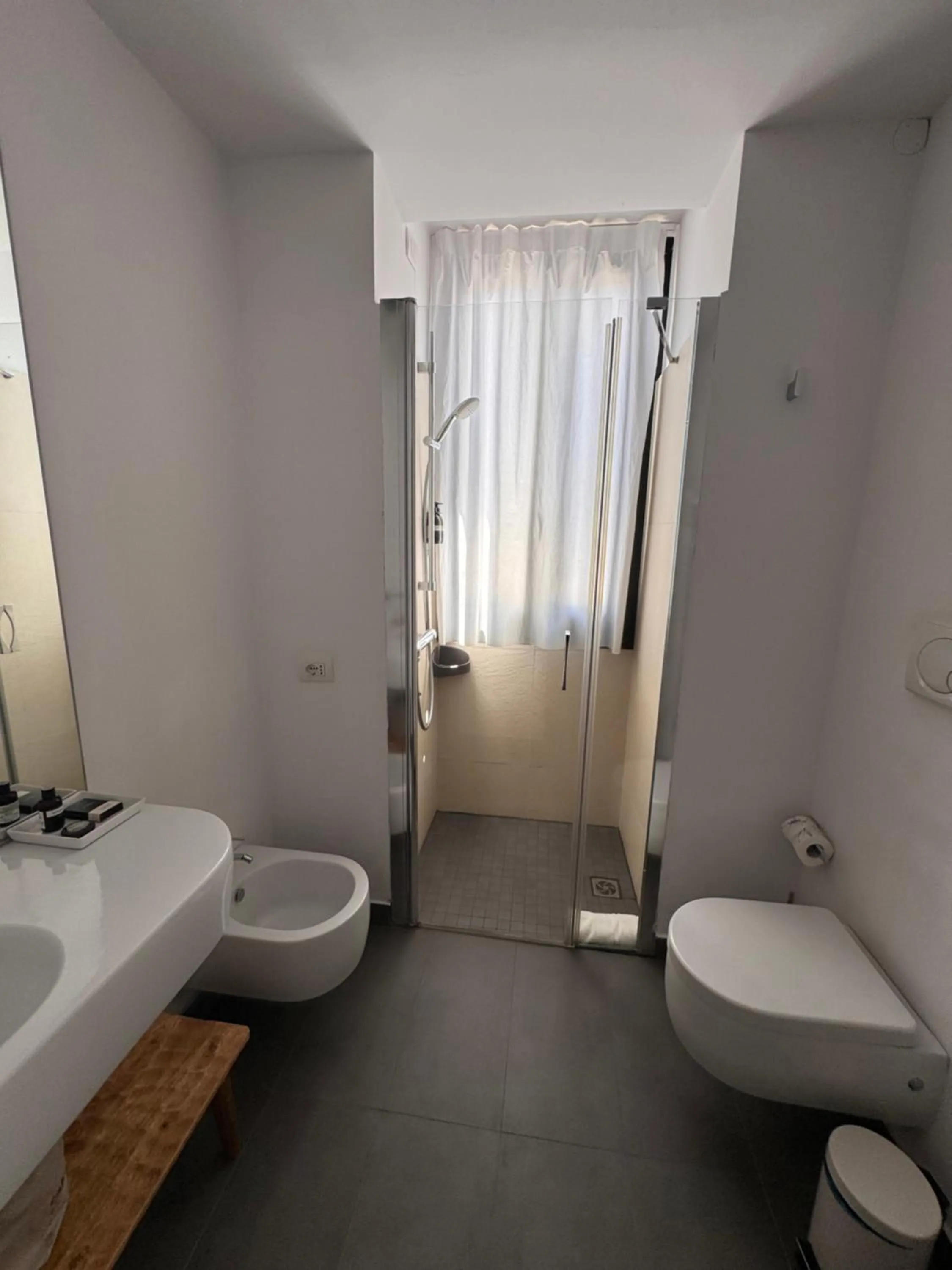 Talè Restaurant & Suite