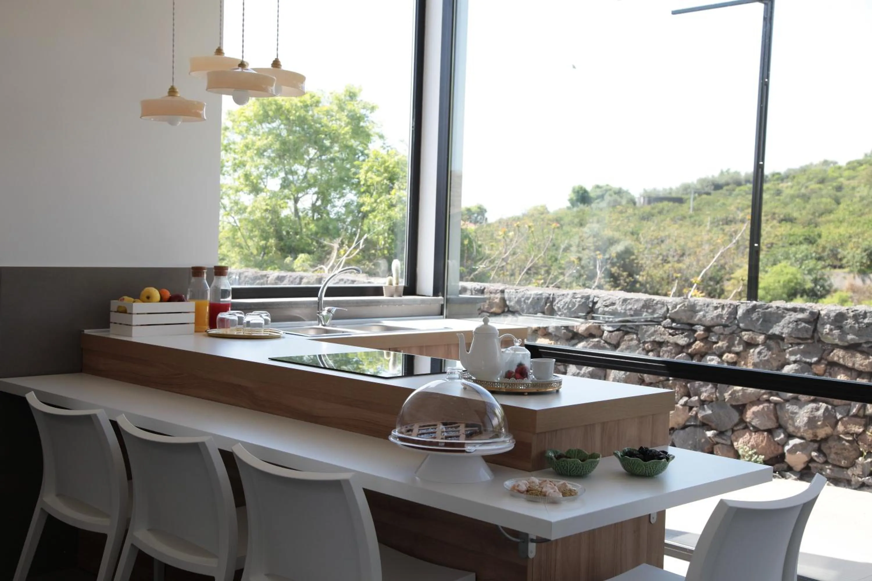 Talè Restaurant & Suite