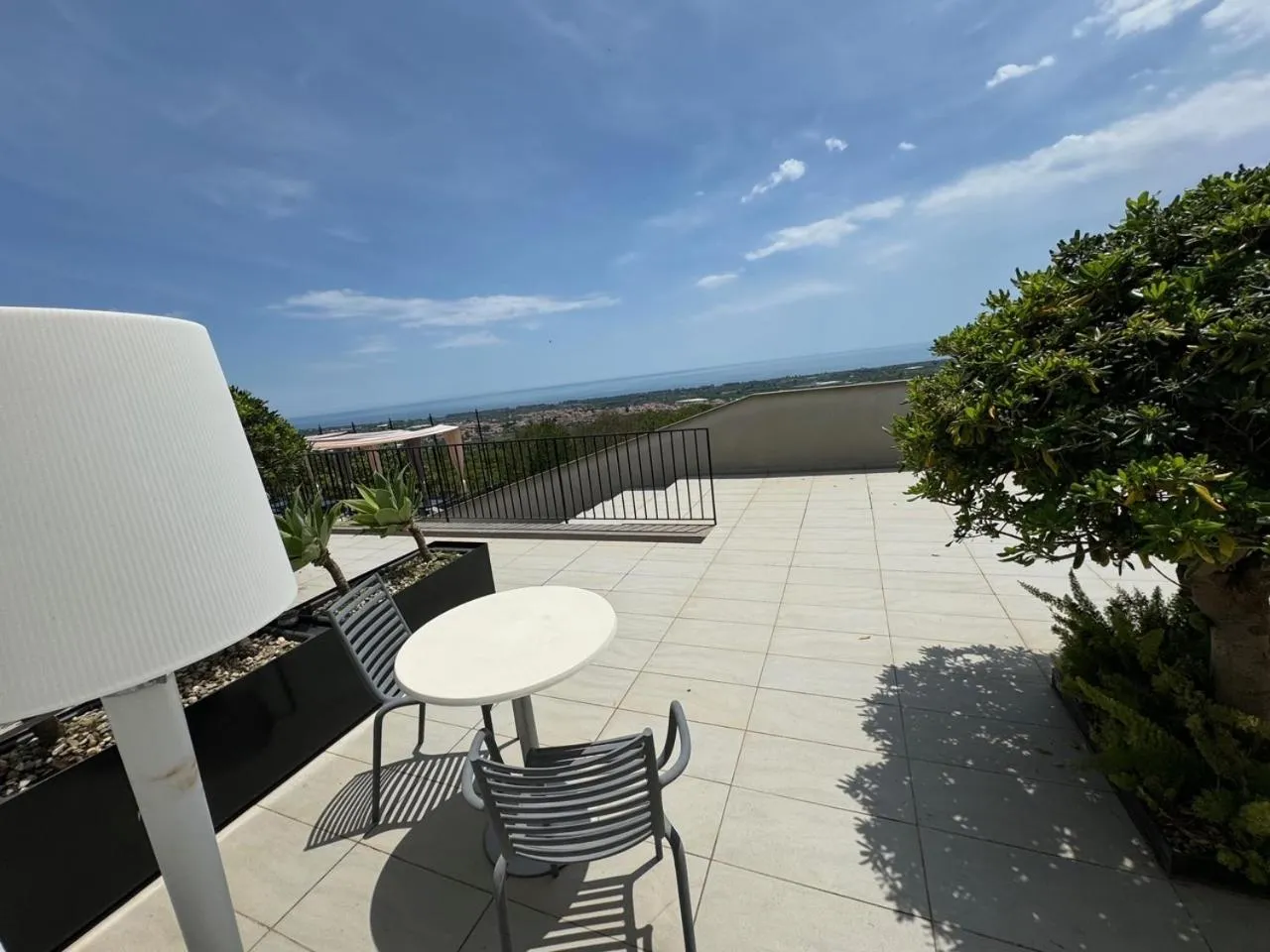 Talè Restaurant & Suite