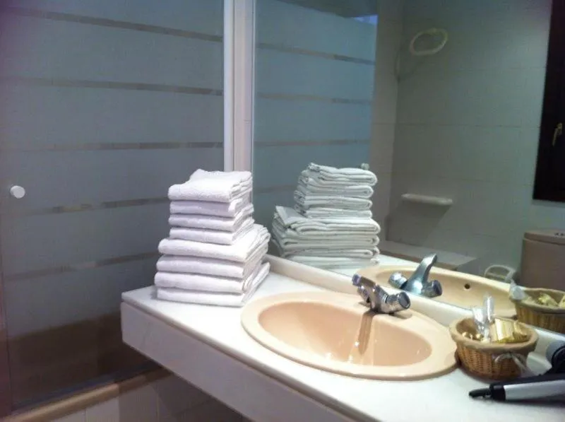 Bathroom in Pueblo Evita Hill