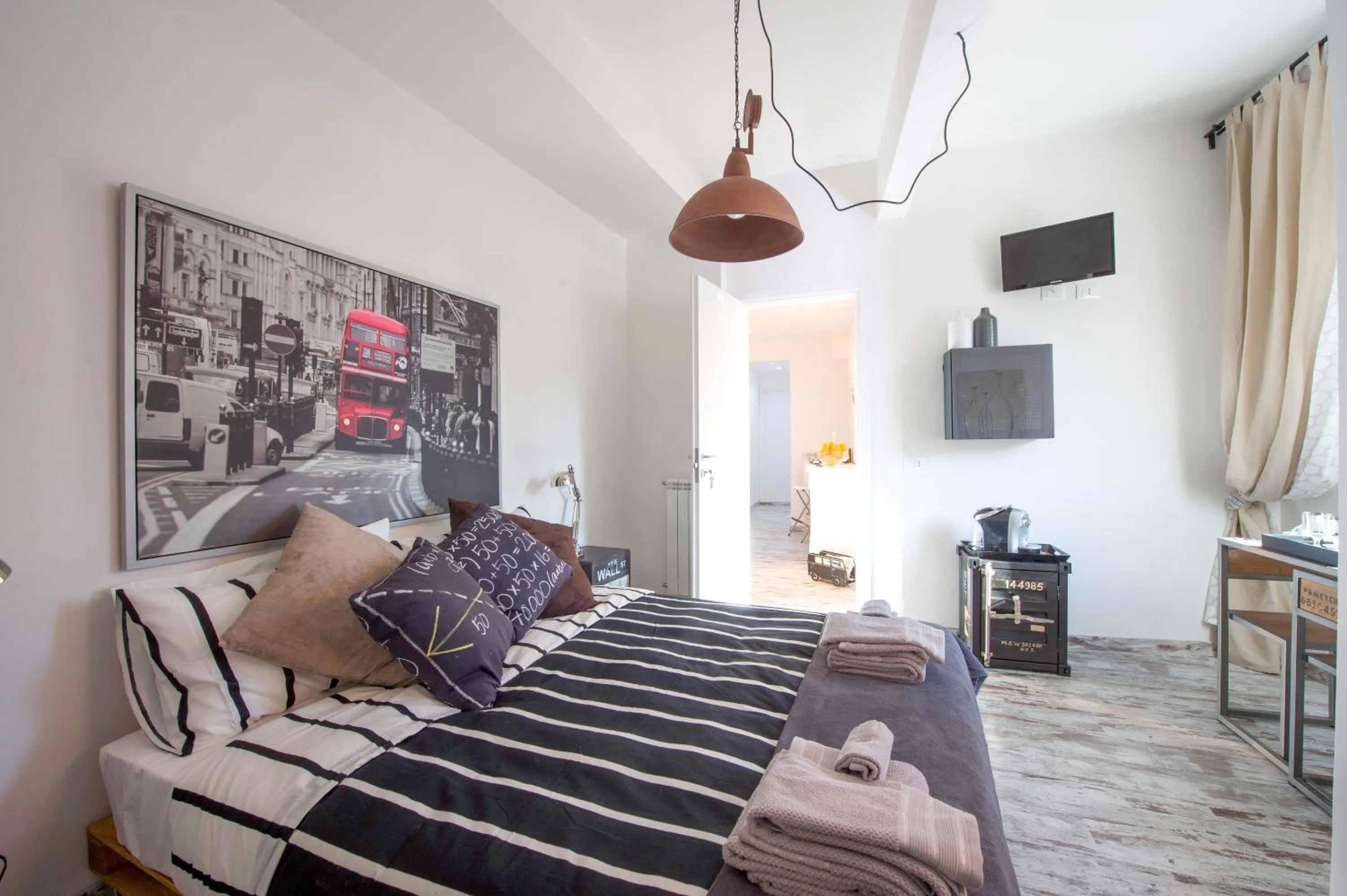 Bed in Letto e Latte Roma Guest House