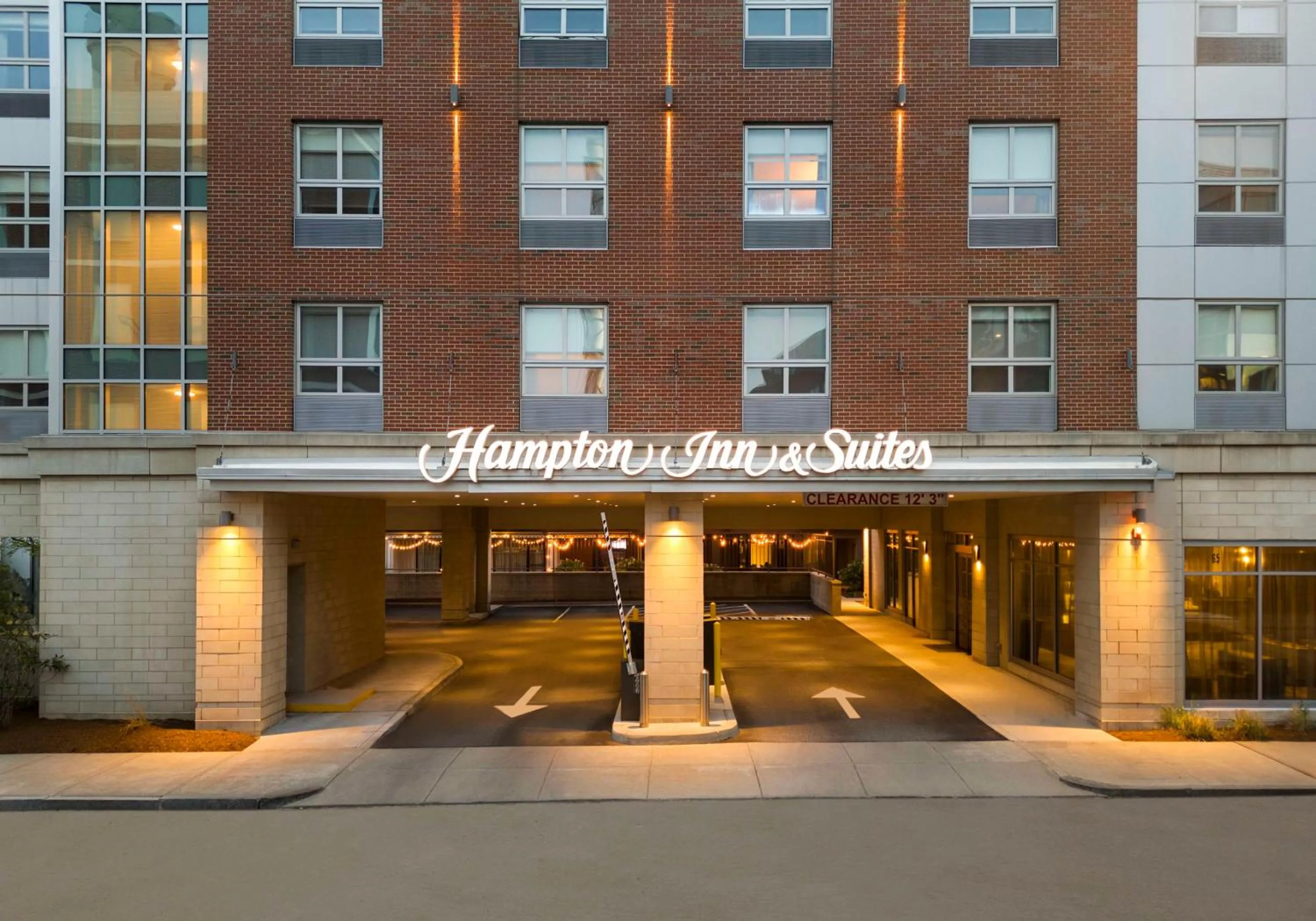 Property building in Hampton Inn & Suites-Worcester, MA