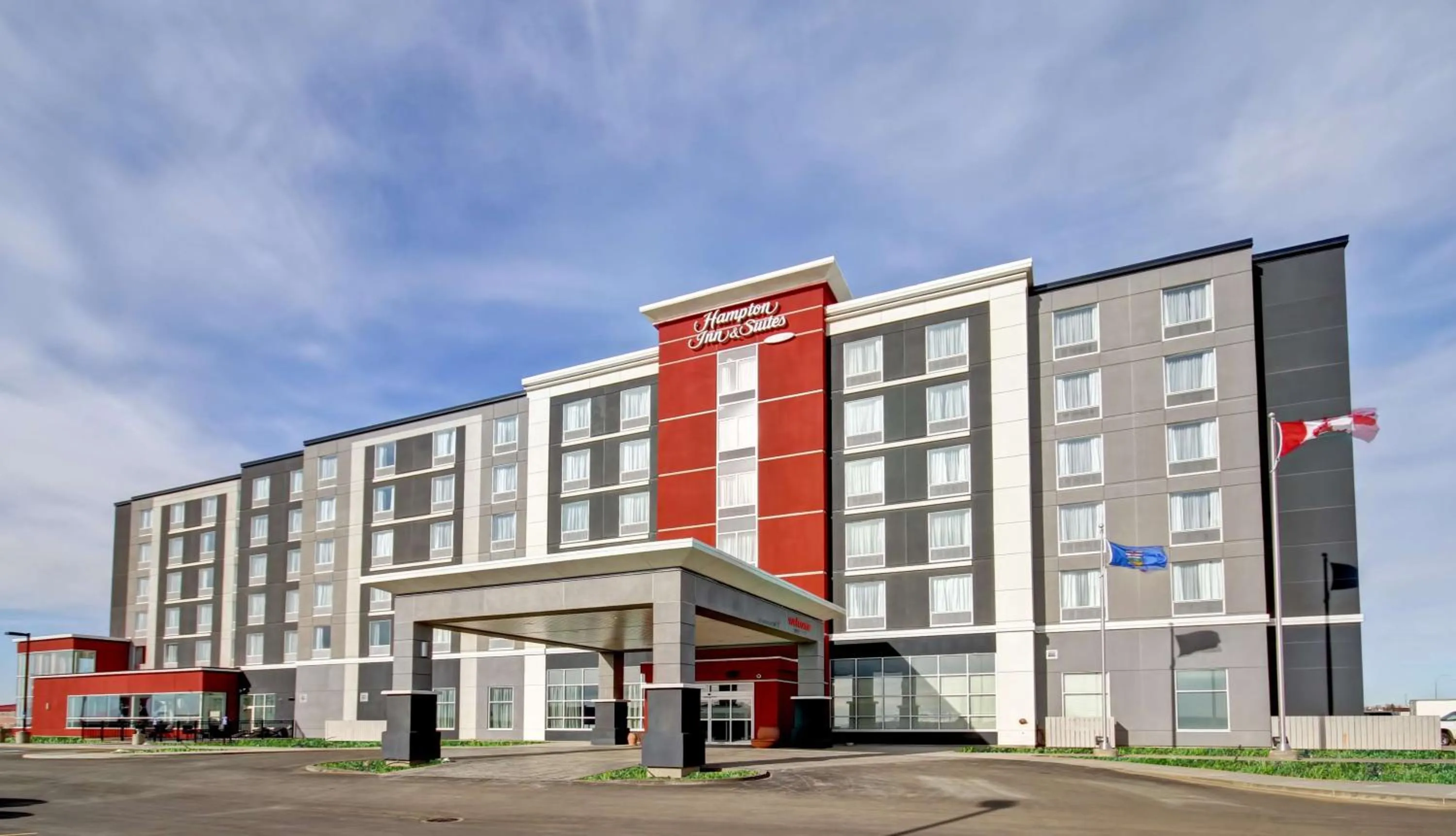 Property building in Hampton Inn & Suites - Medicine Hat