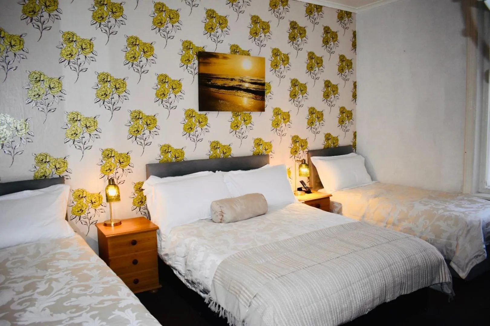 Bed in The Franklyn Hotel B&B