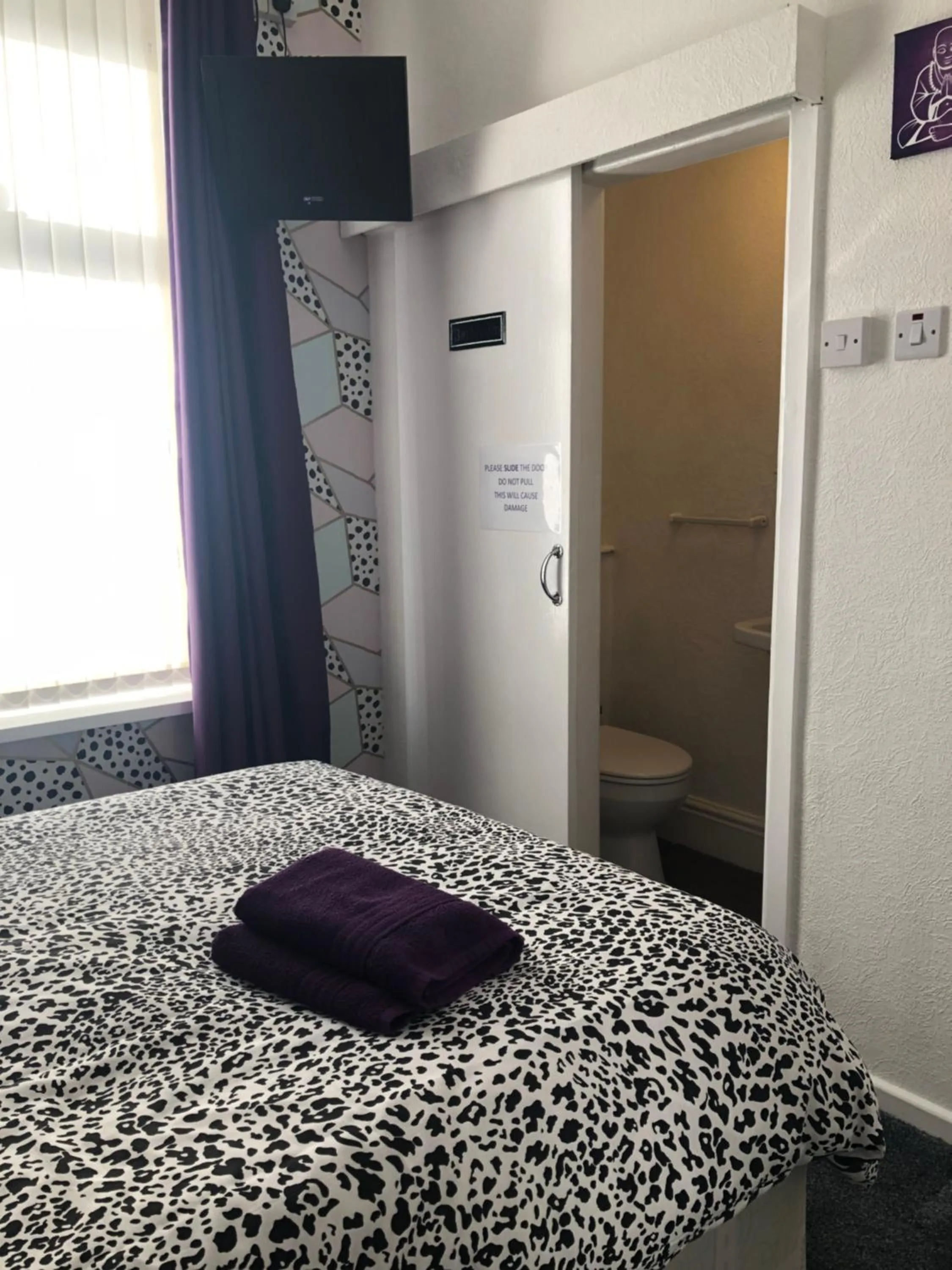 Bedroom, Bed in The Franklyn Hotel B&B