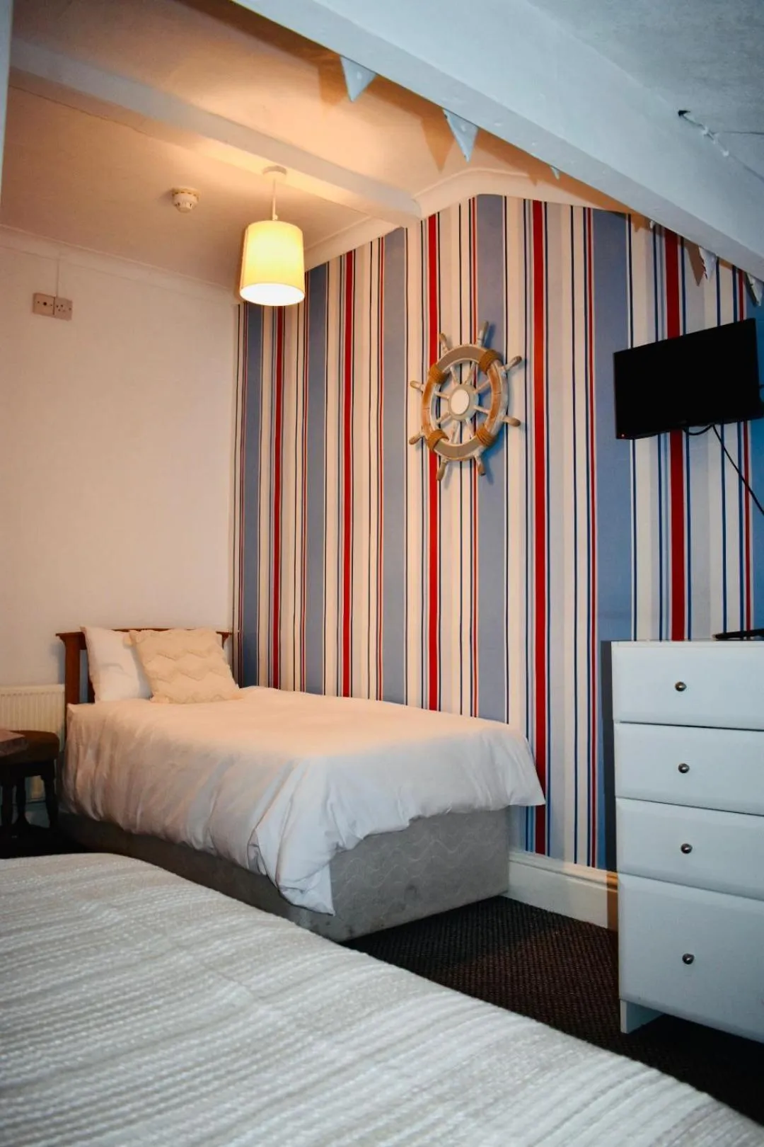 Bed in The Franklyn Hotel B&B