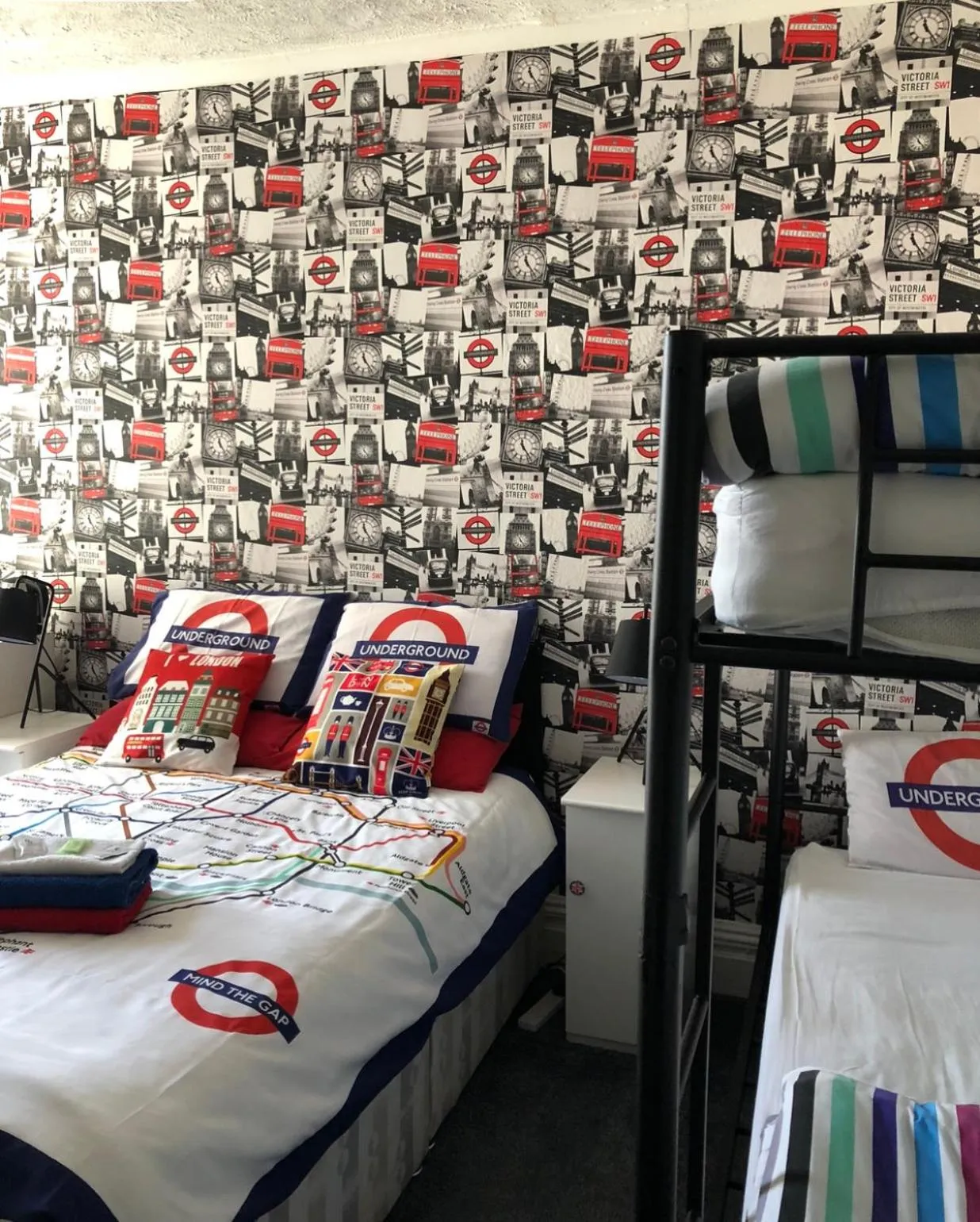 Bed in The Franklyn Hotel B&B