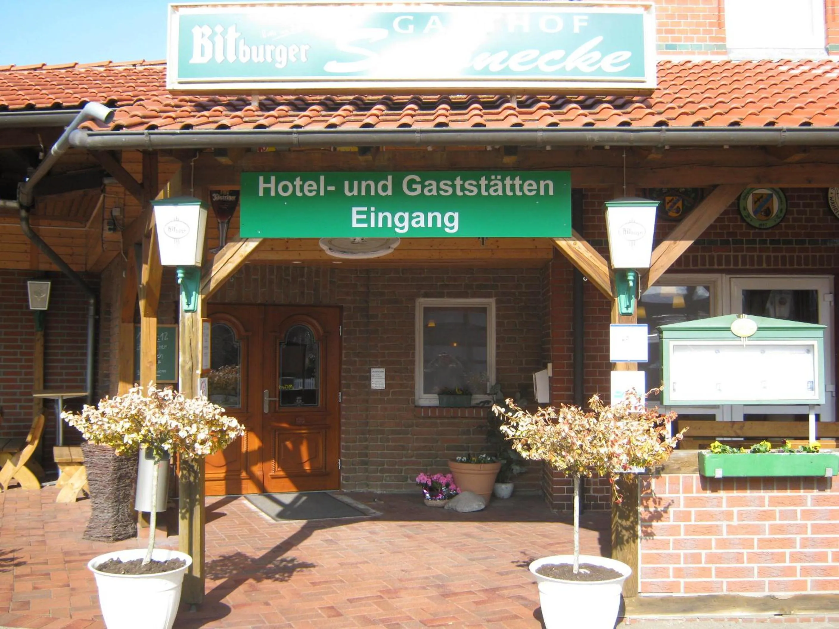 Facade/entrance in Landgasthof Schönecke