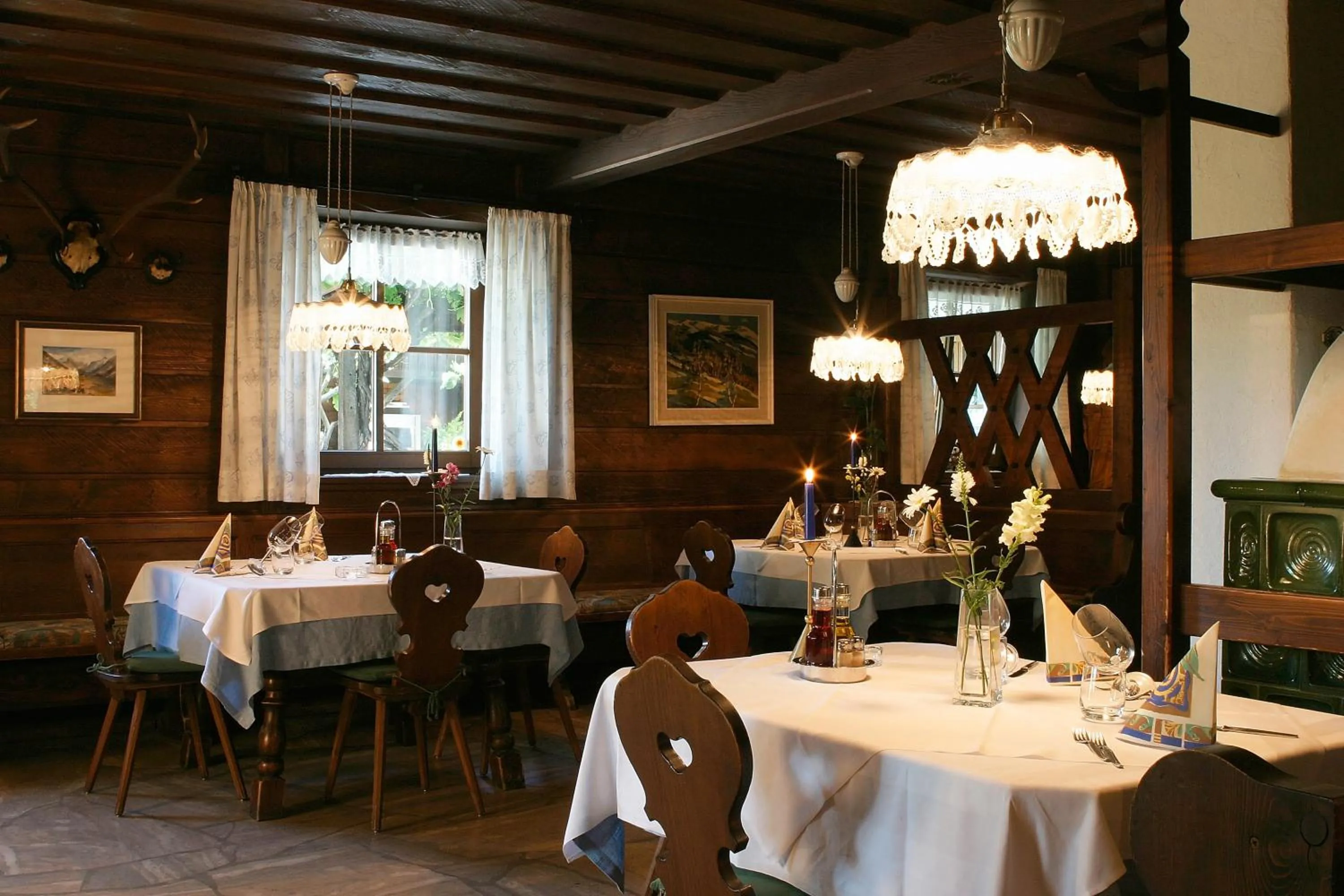 Restaurant/places to eat in Sunnegg