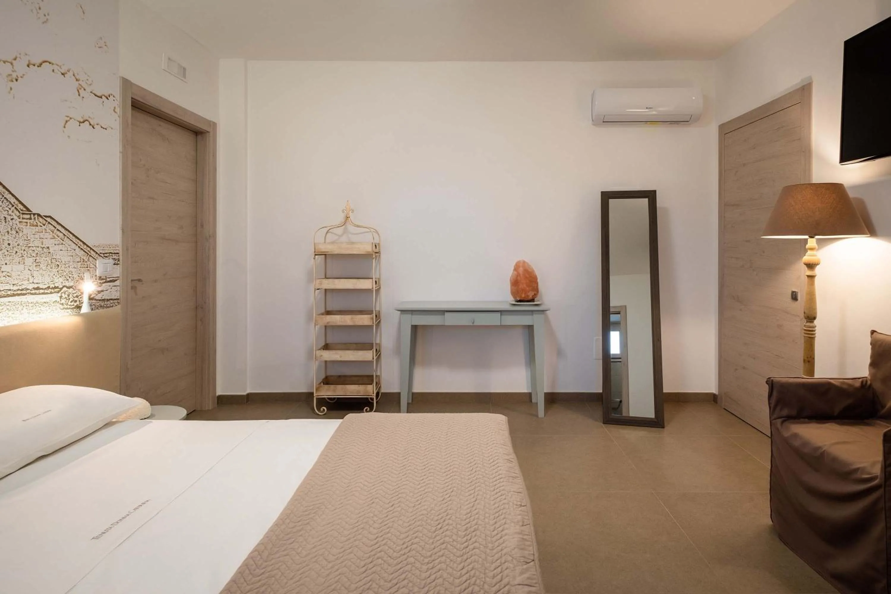 Bed in Tenuta Donna Caterina by BarbarHouse