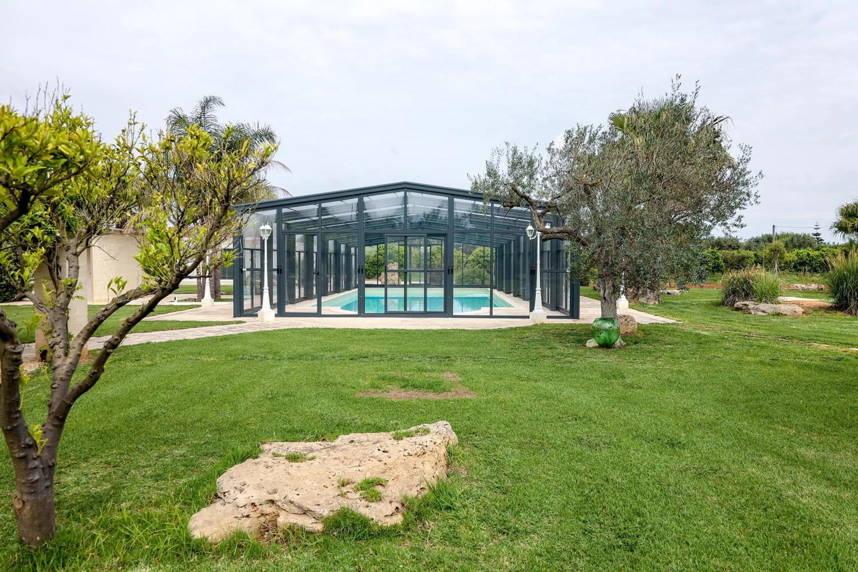 Garden in Tenuta Donna Caterina by BarbarHouse