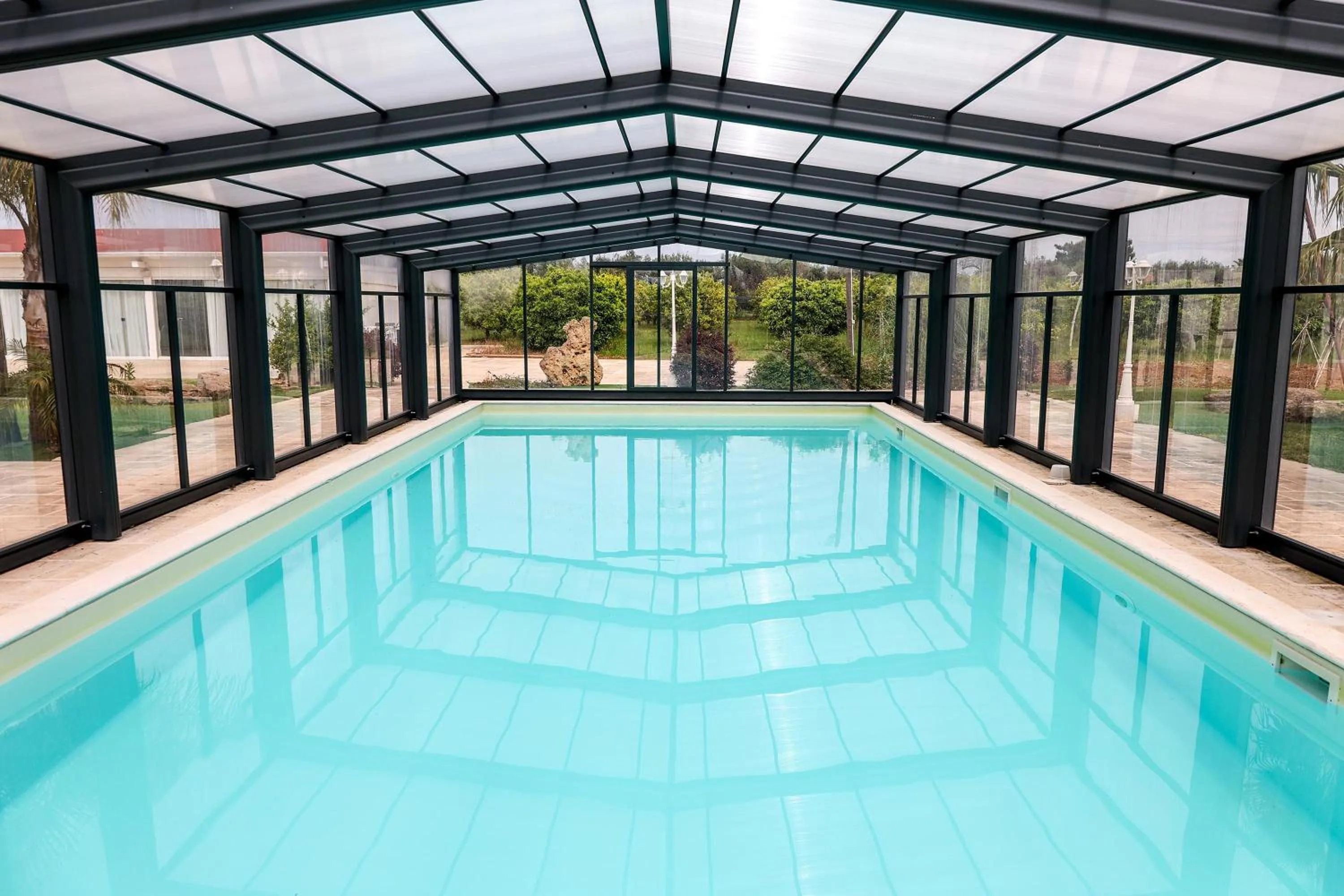 Swimming pool in Tenuta Donna Caterina by BarbarHouse