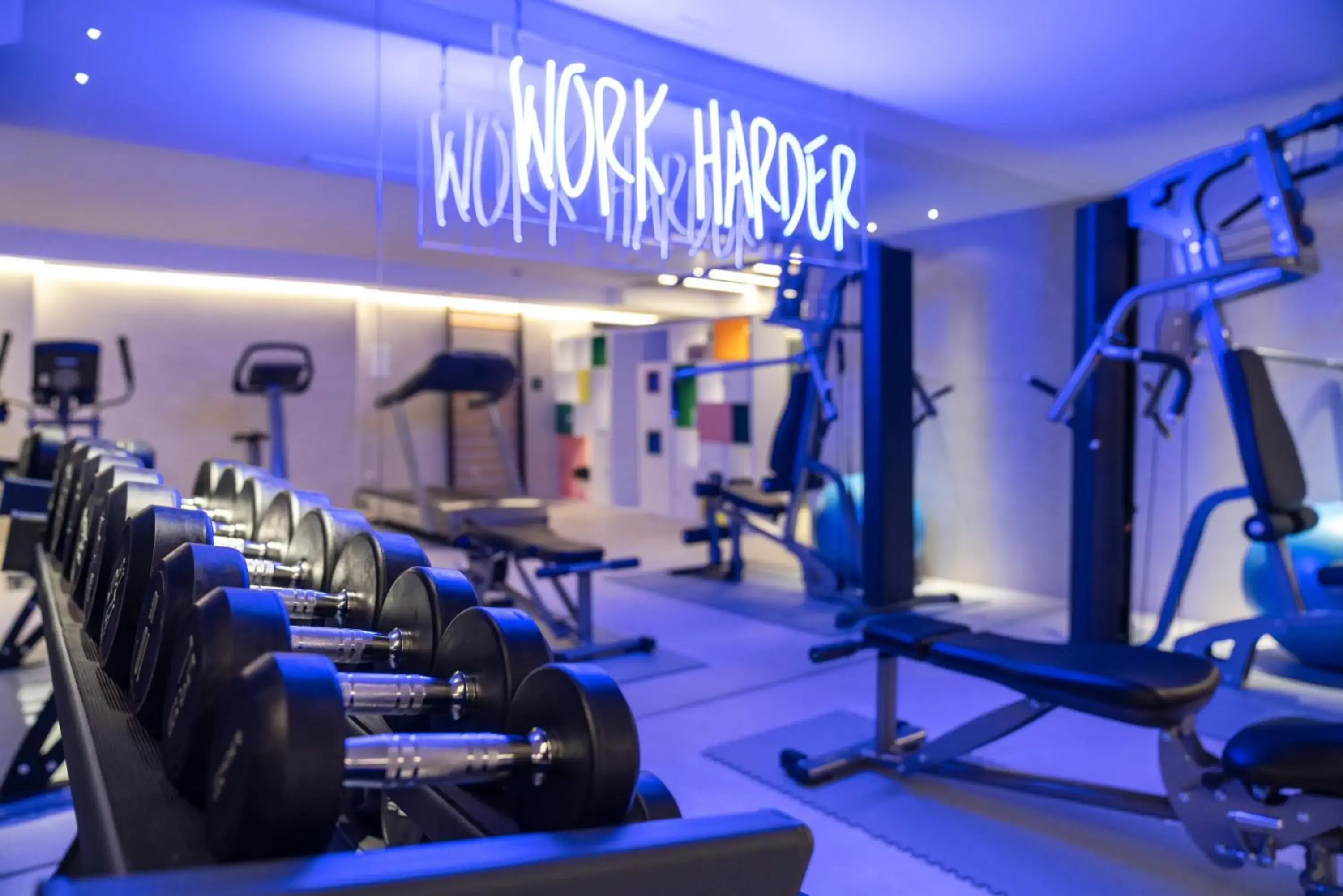 Fitness centre/facilities in Suites Plaza Hotel & Wellness Fitness centre/facilities in Suites Plaza Hotel & Wellness