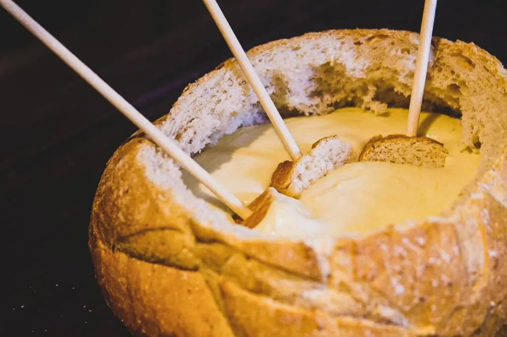 Restaurant/places to eat in Suites Plaza Hotel & Wellness