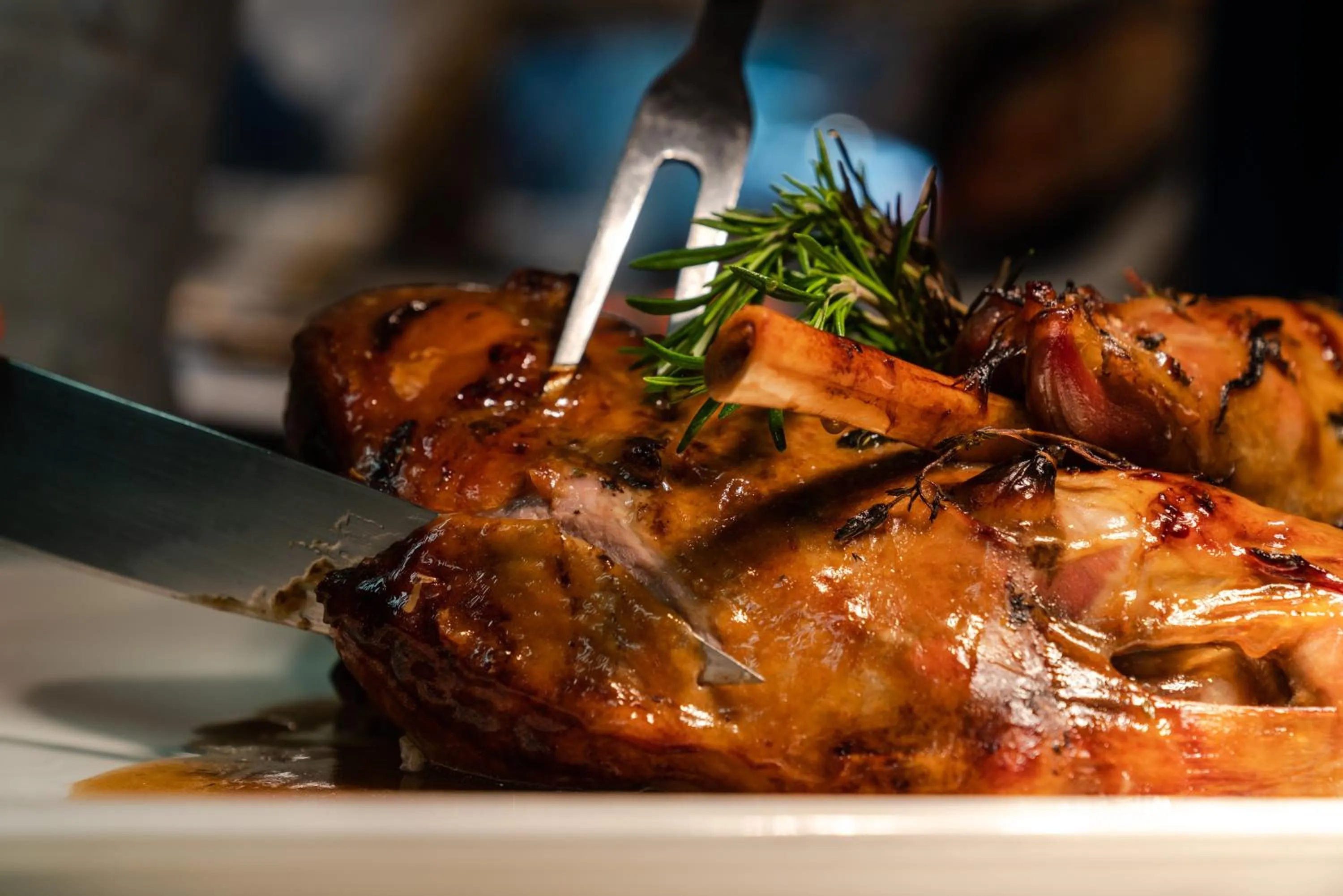 Restaurant/places to eat in Suites Plaza Hotel & Wellness