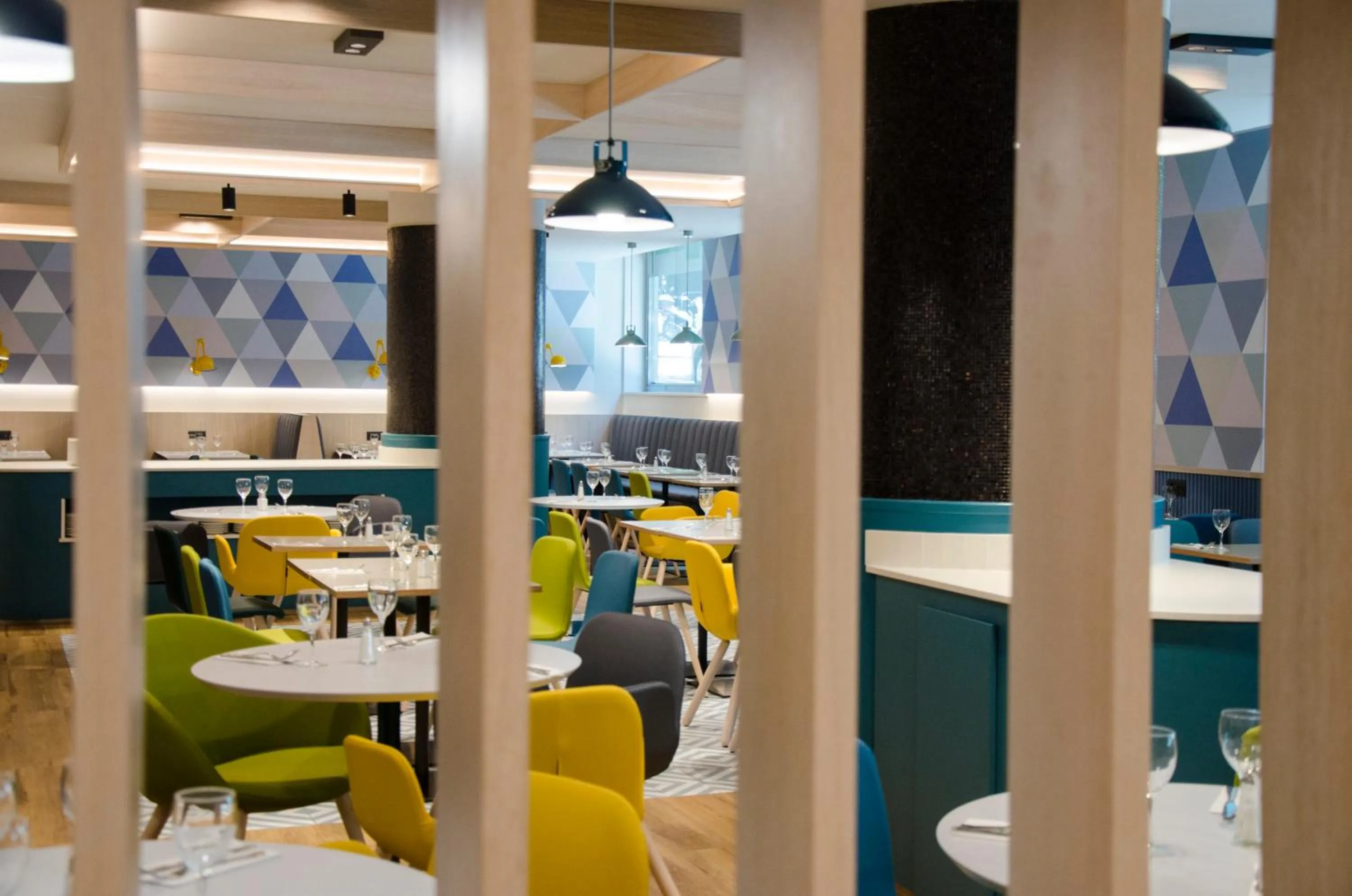 Restaurant/places to eat in Suites Plaza Hotel & Wellness