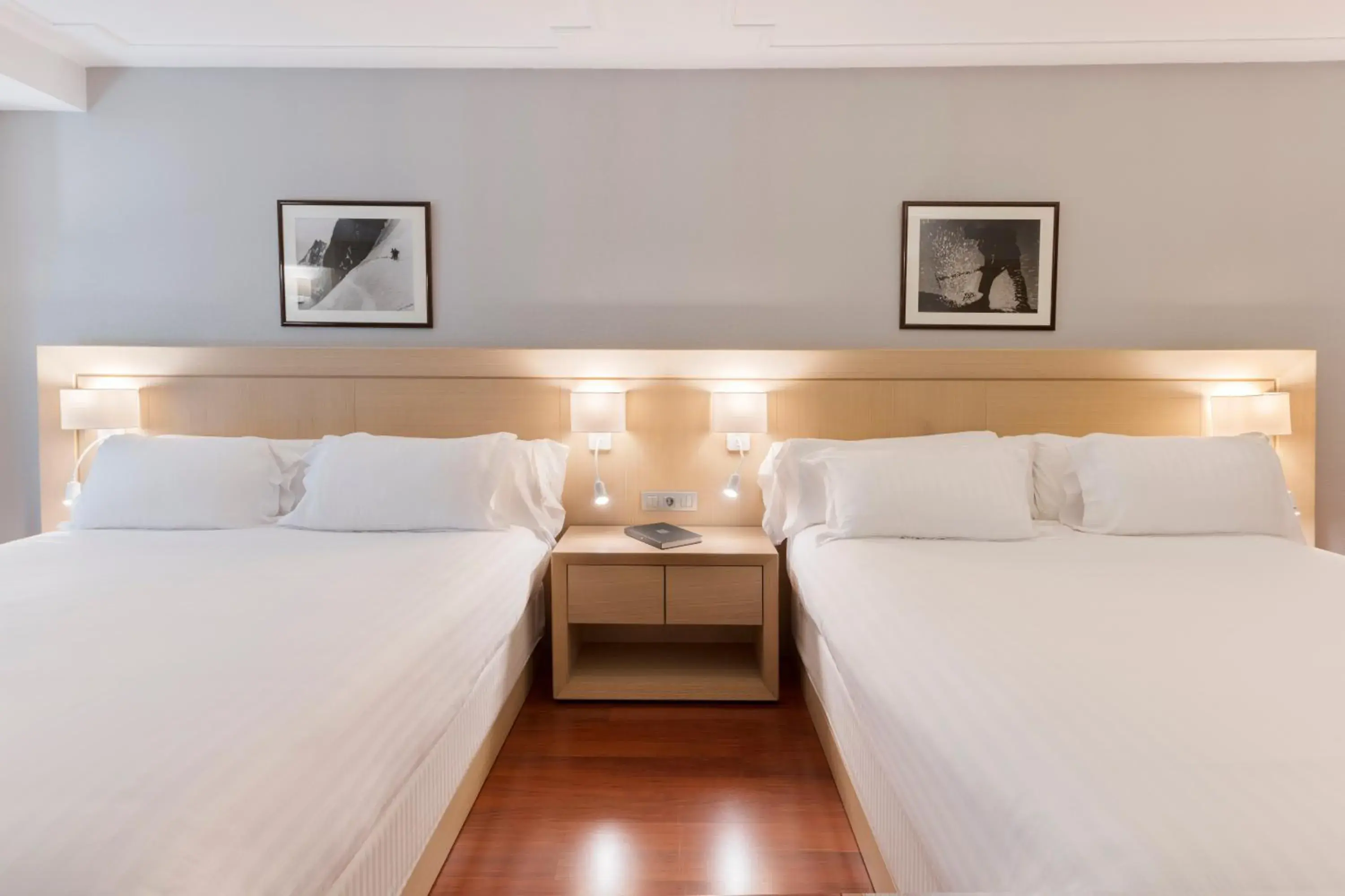 Bed in Suites Plaza Hotel & Wellness Bed in Suites Plaza Hotel & Wellness