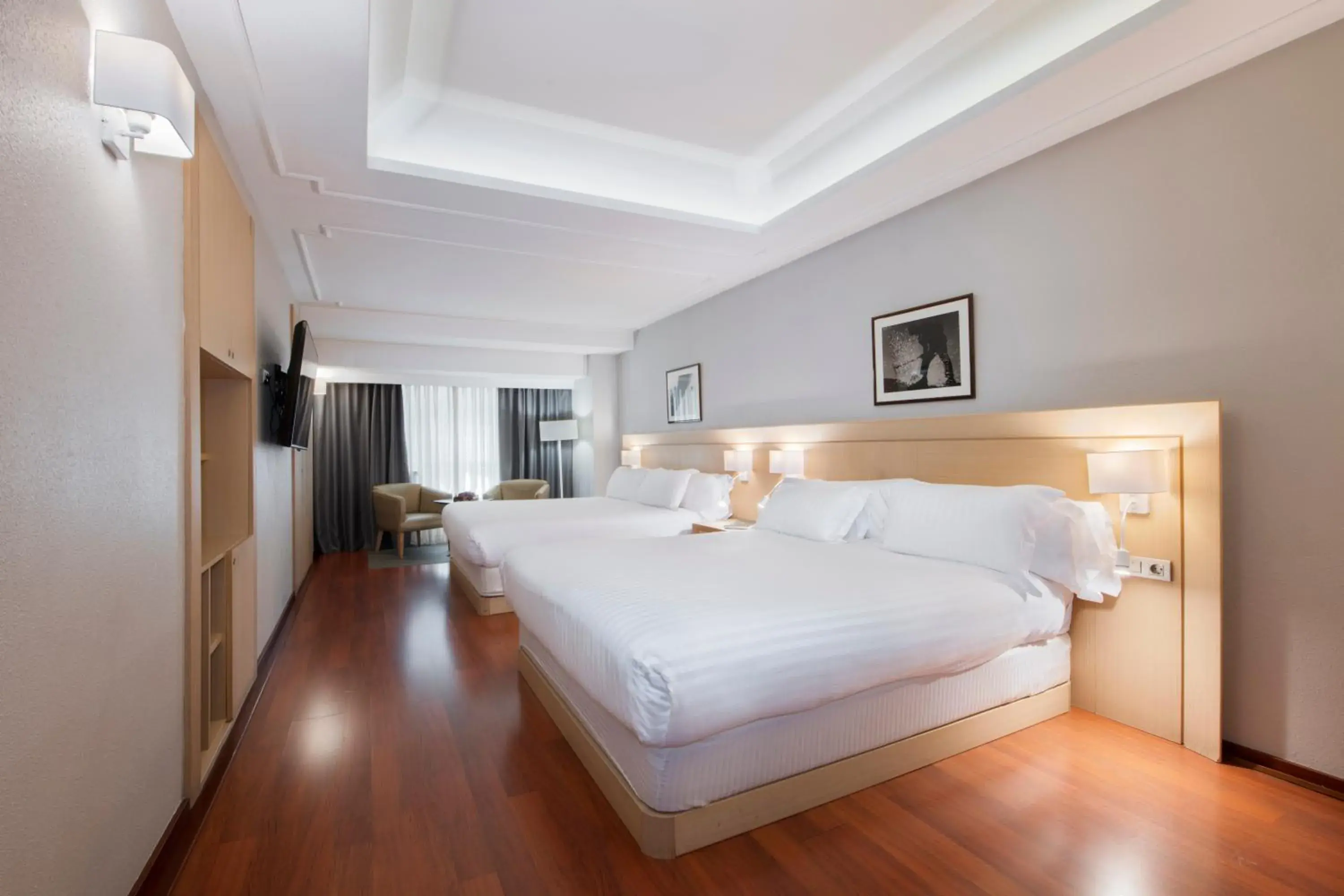 Bed in Suites Plaza Hotel & Wellness Bed in Suites Plaza Hotel & Wellness