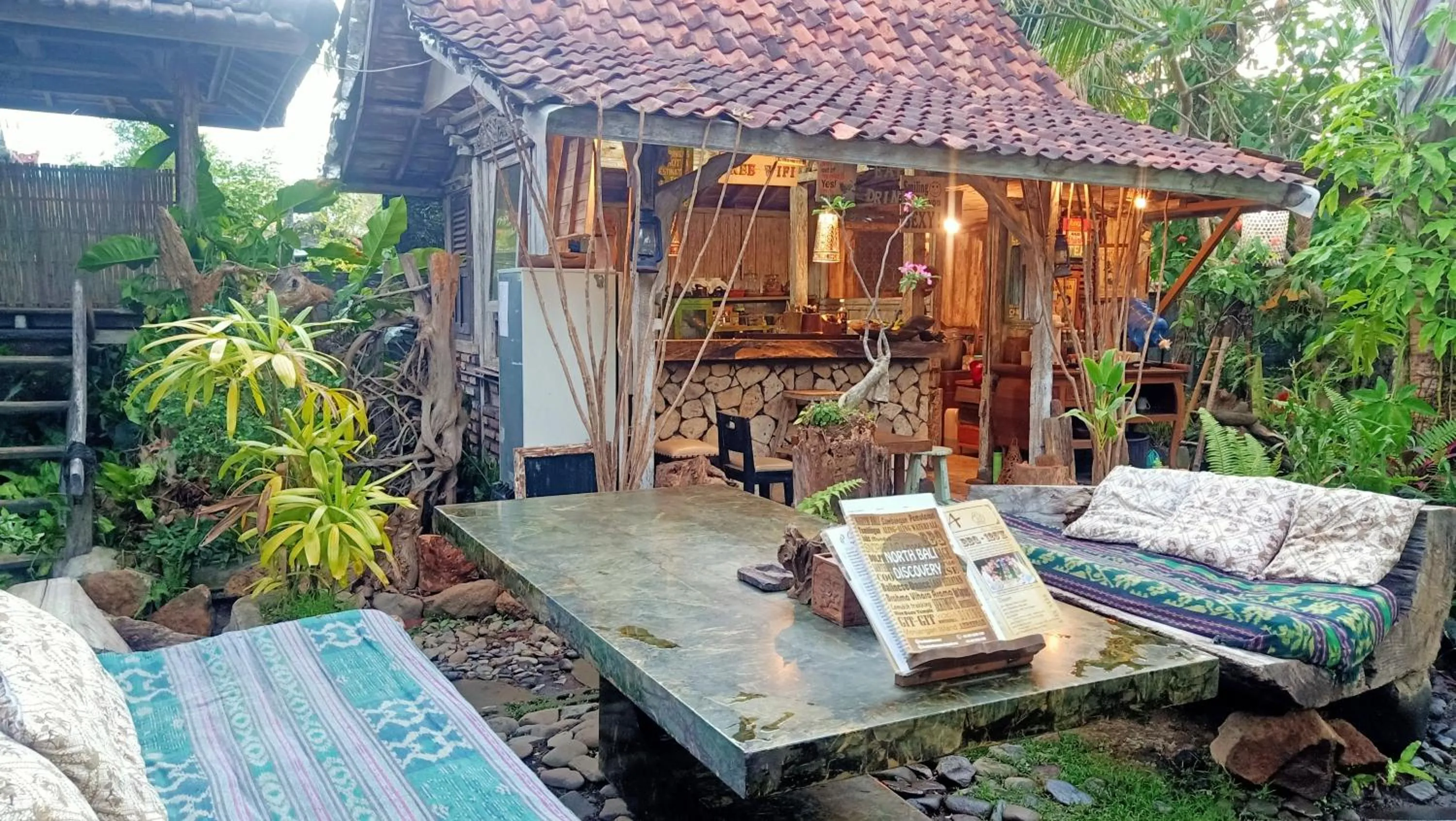 Garden in Santhiku Hotel & SPA